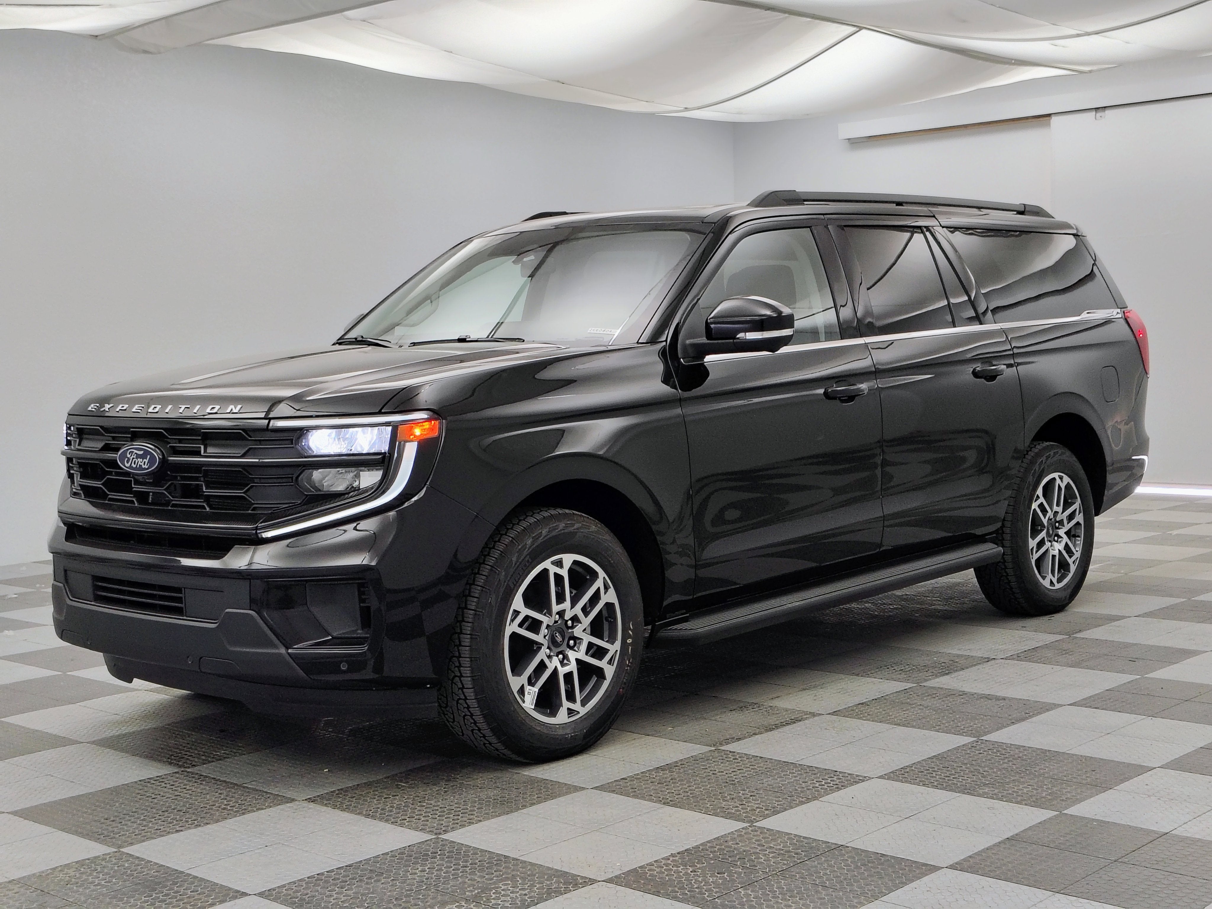 2026 Ford Expedition Max Active