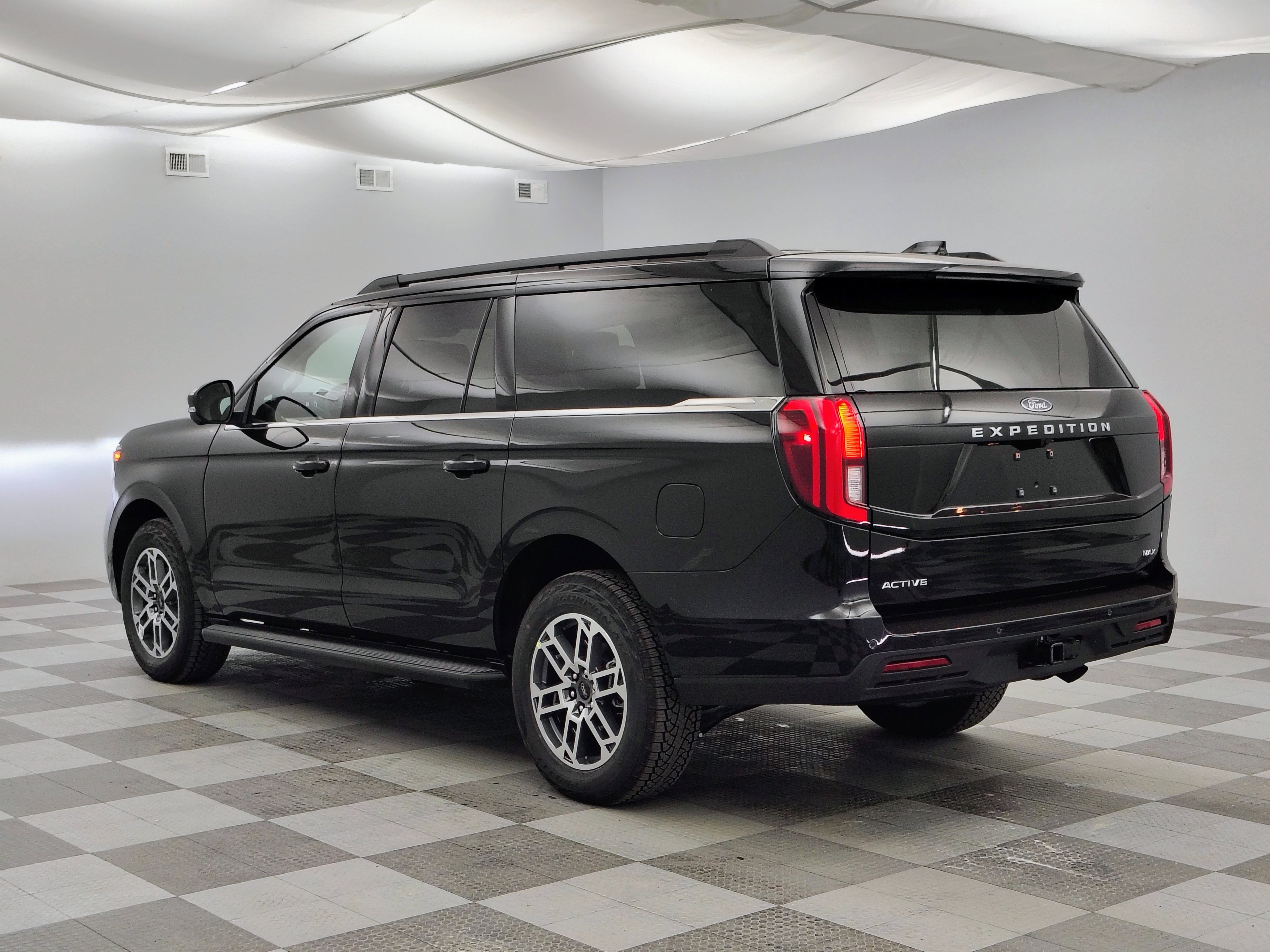 2026 Ford Expedition Max Active