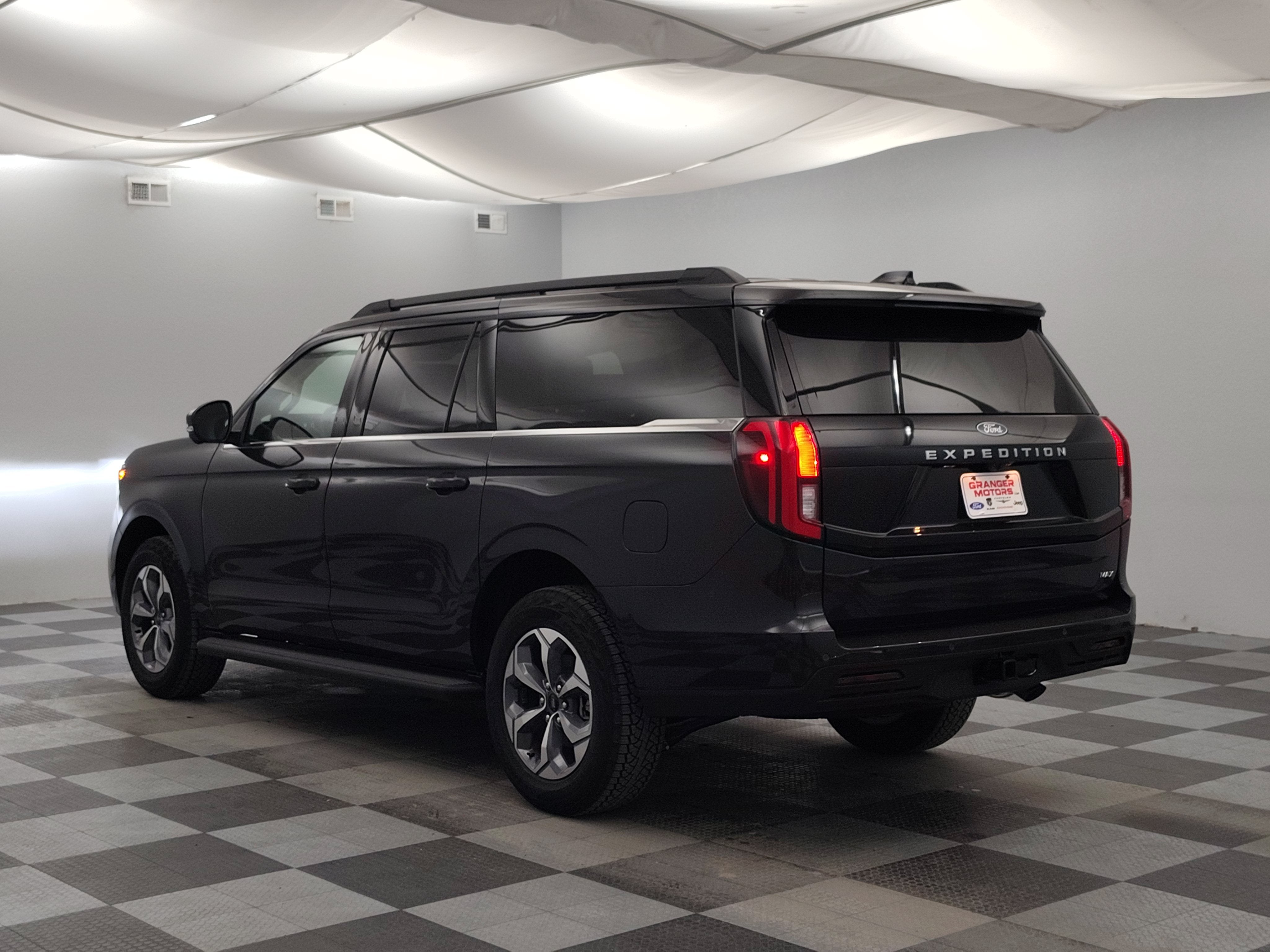 2027 Ford Expedition Max Active