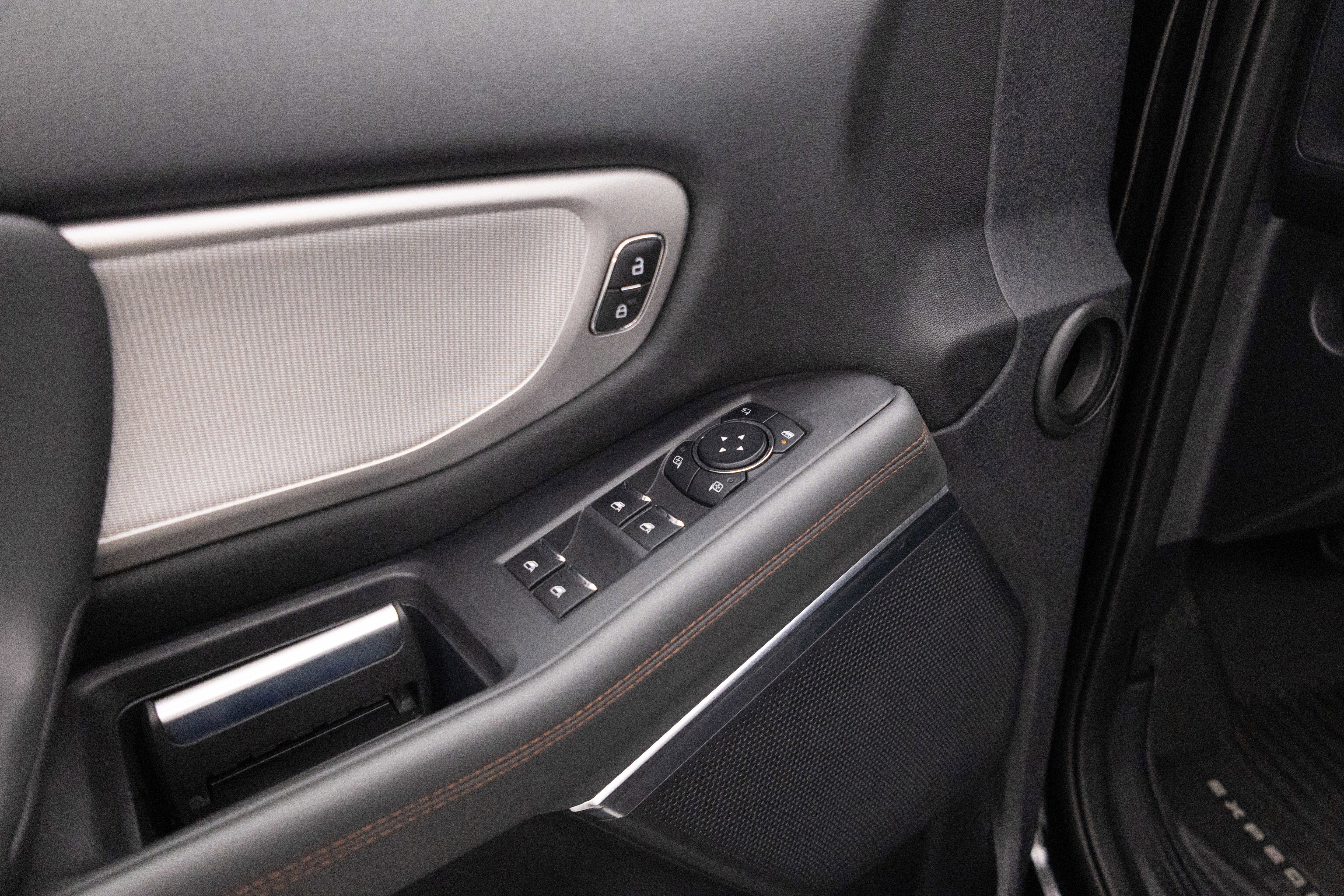 2025 Ford Expedition Active MAX