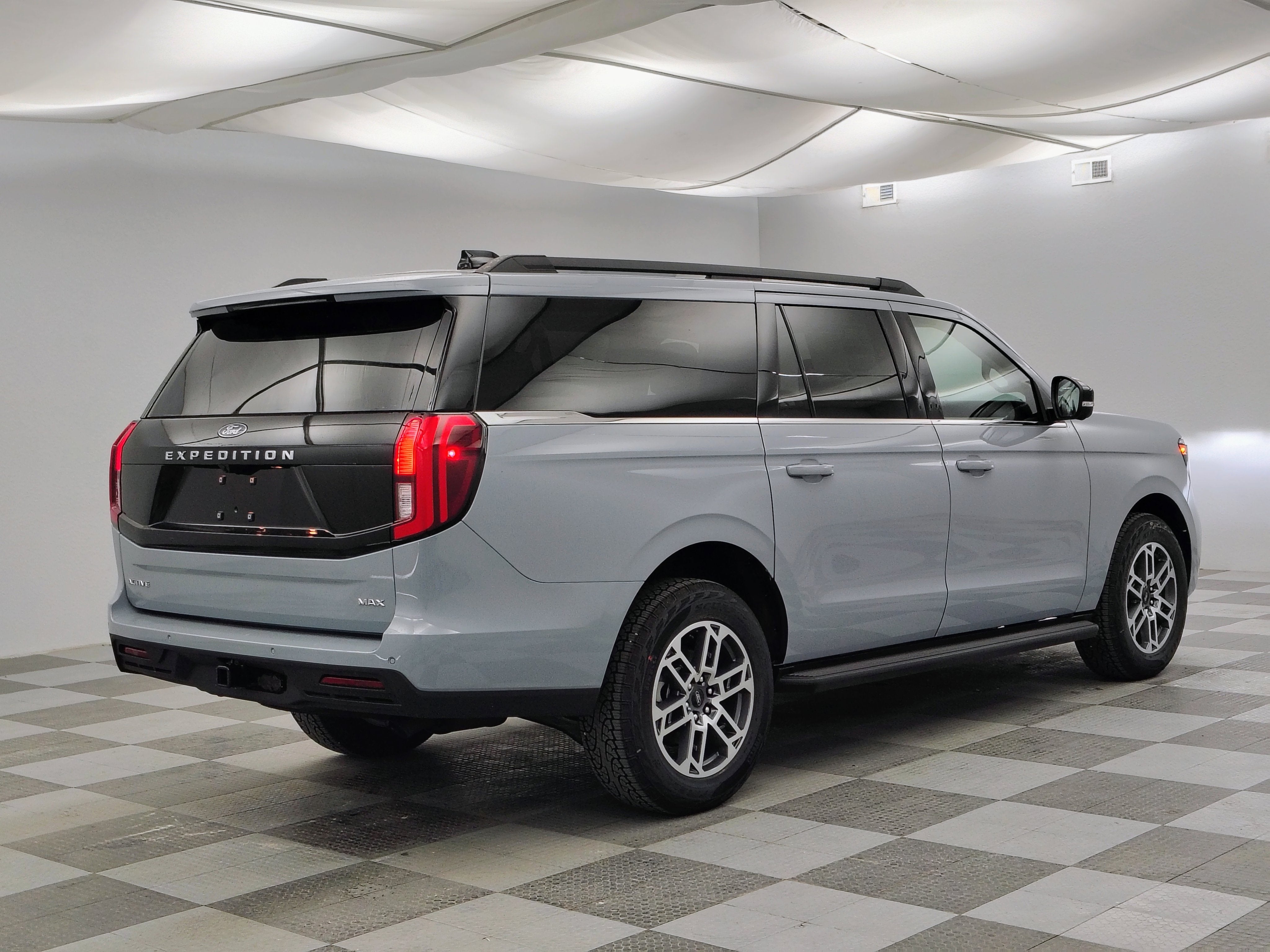 2026 Ford Expedition Max Active