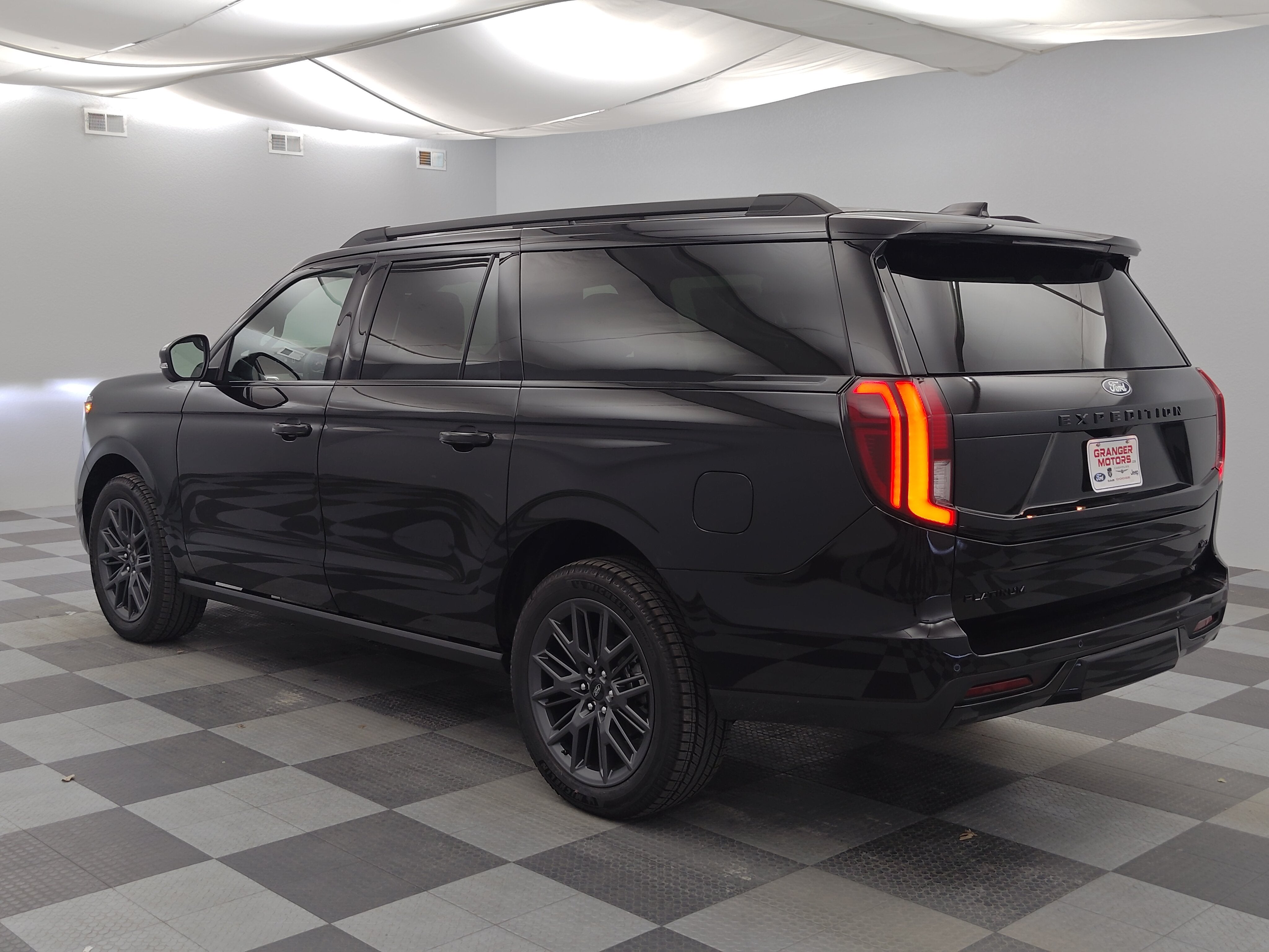 2027 Ford Expedition Max Platinum