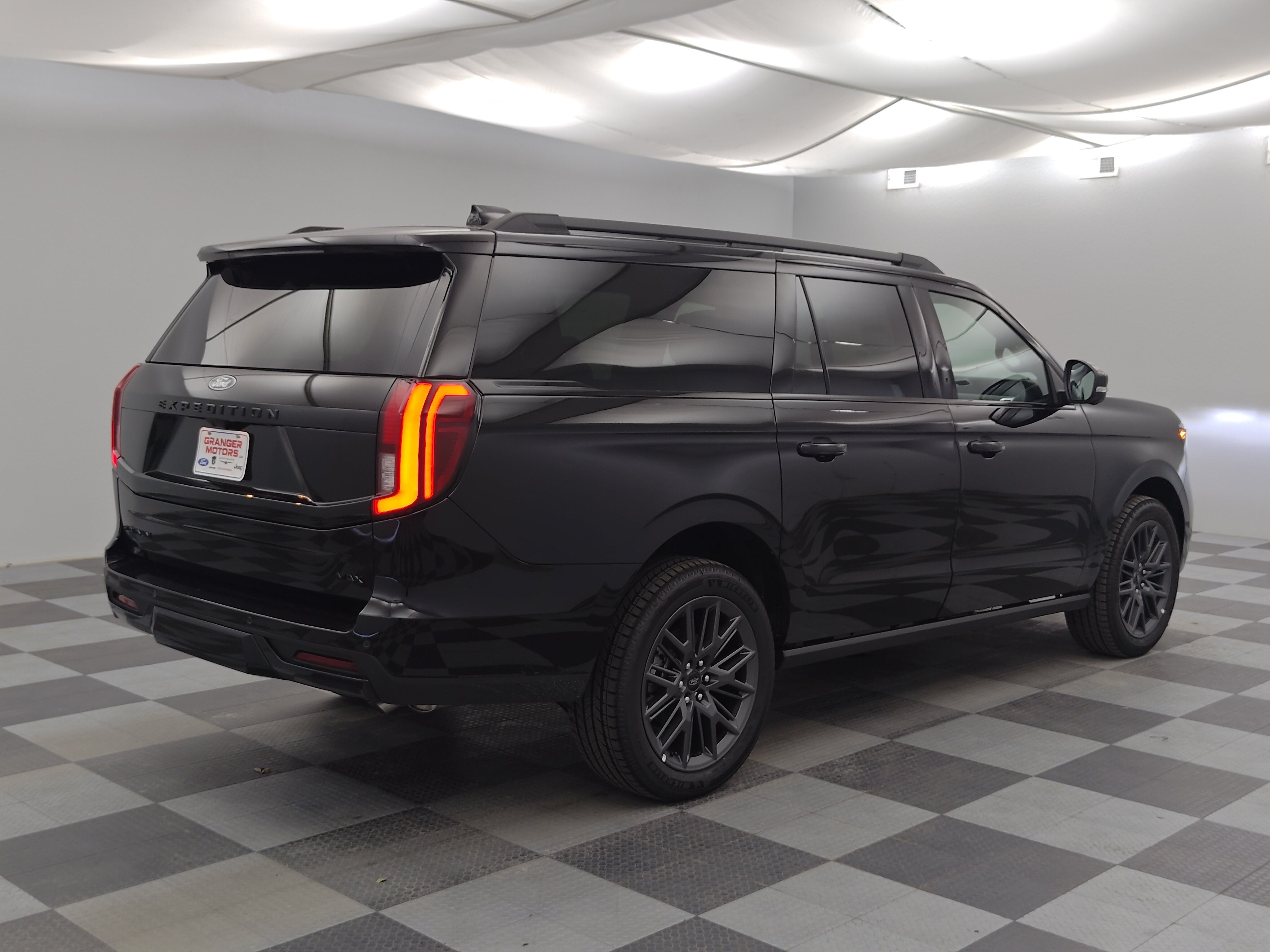 2027 Ford Expedition Max Platinum