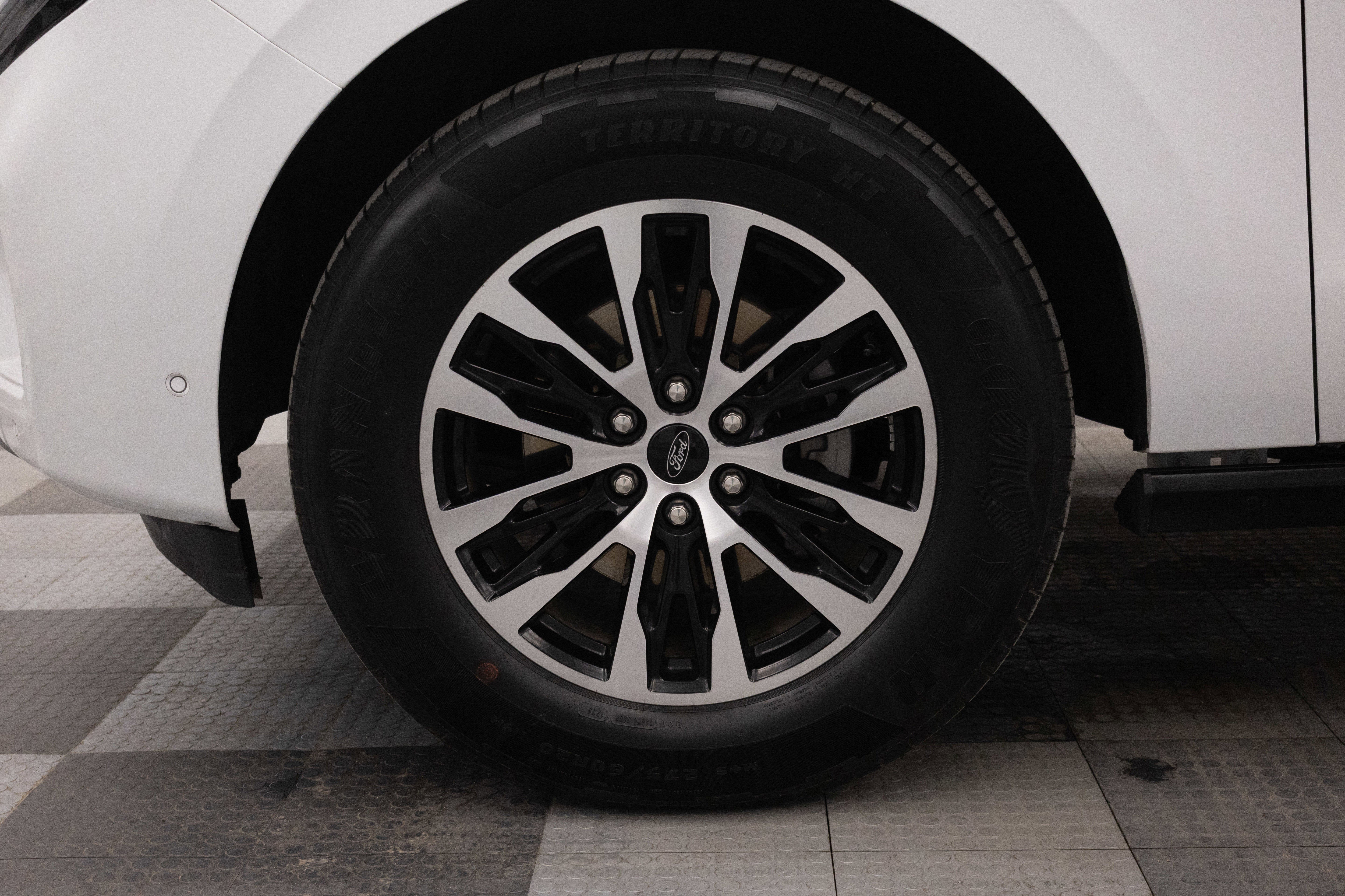 2025 Ford Expedition Platinum MAX