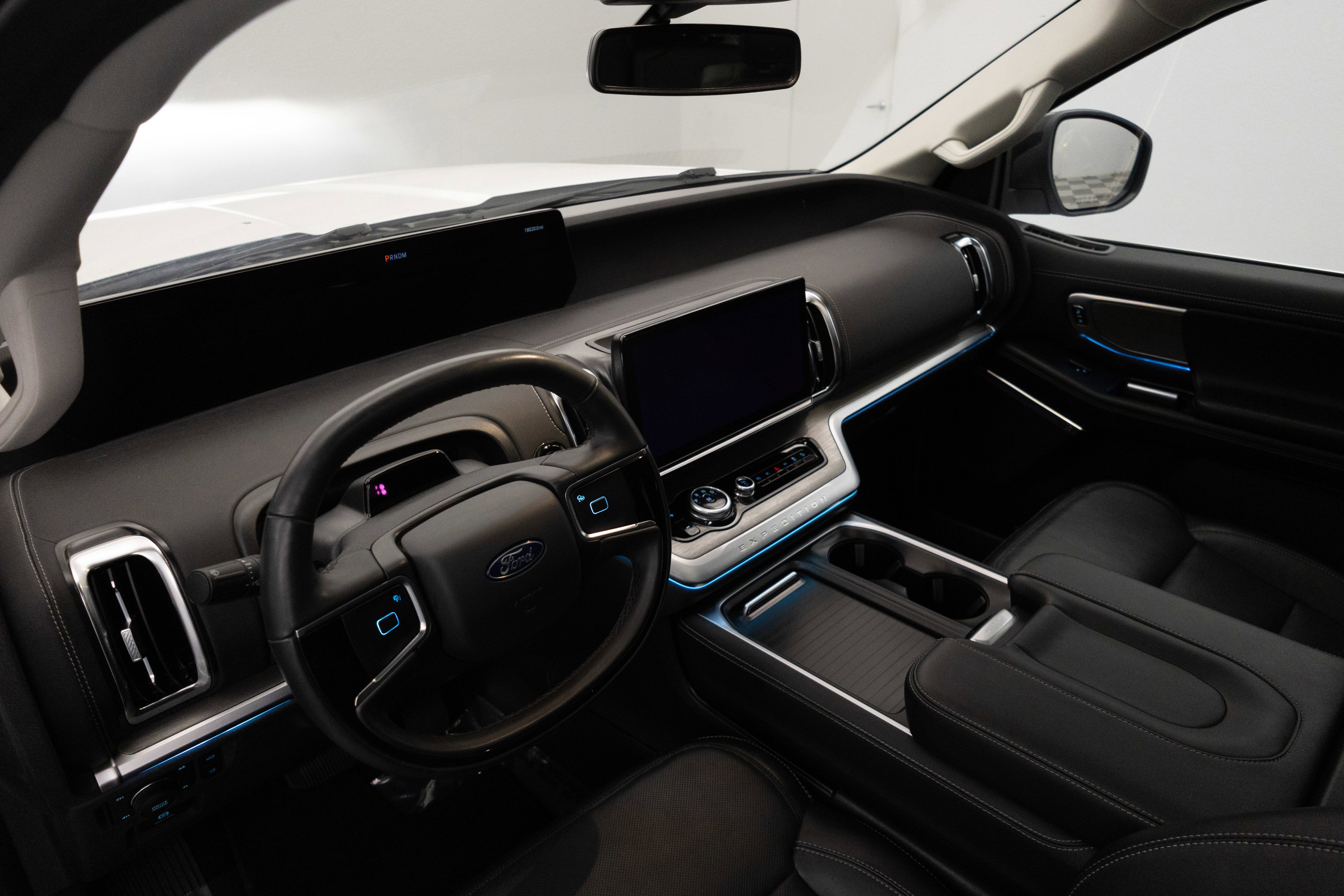 2025 Ford Expedition Platinum MAX