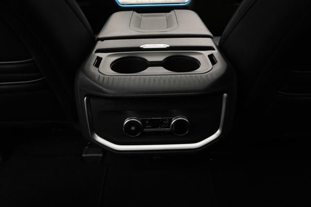 2025 Ford Expedition Platinum MAX