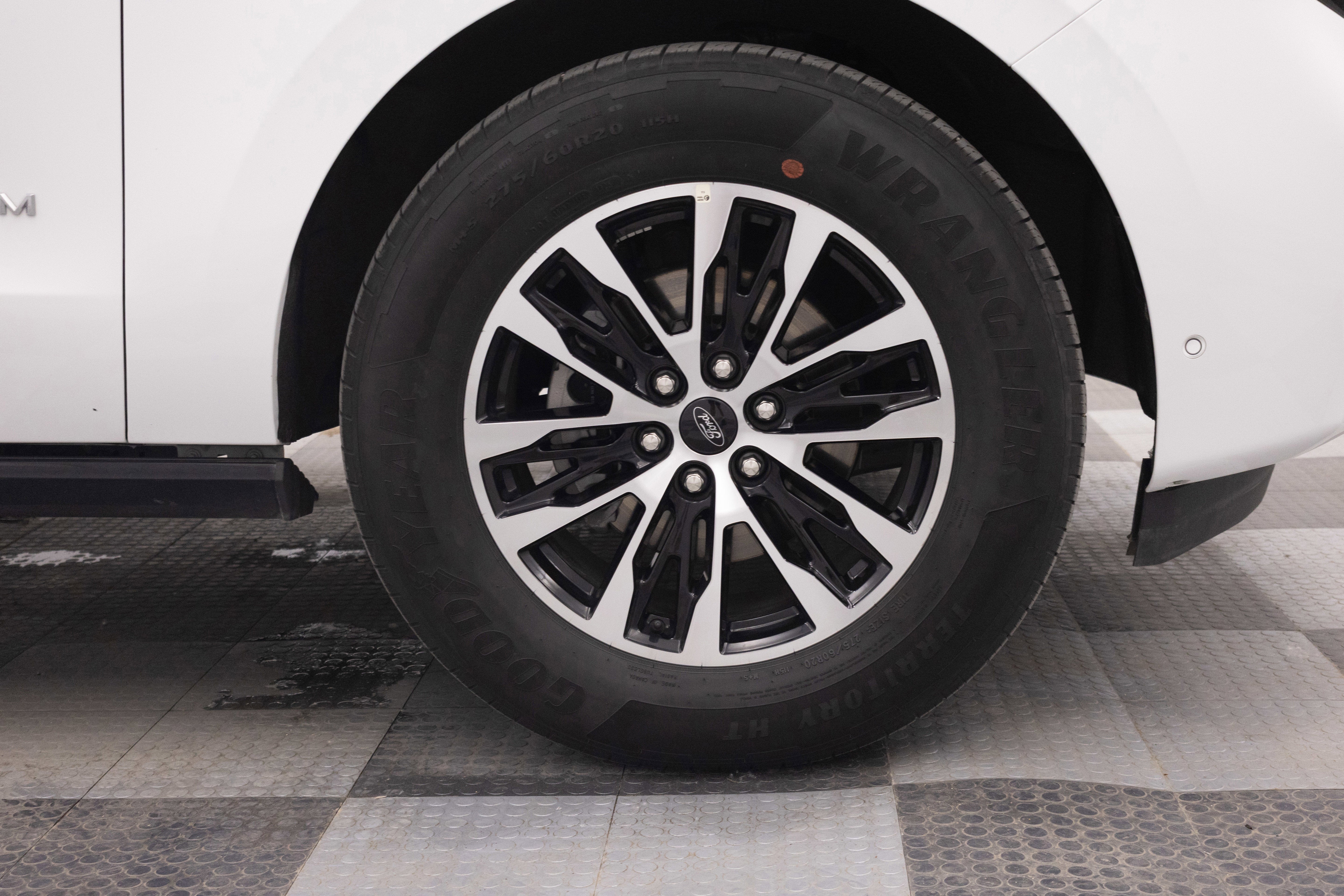 2025 Ford Expedition Platinum MAX