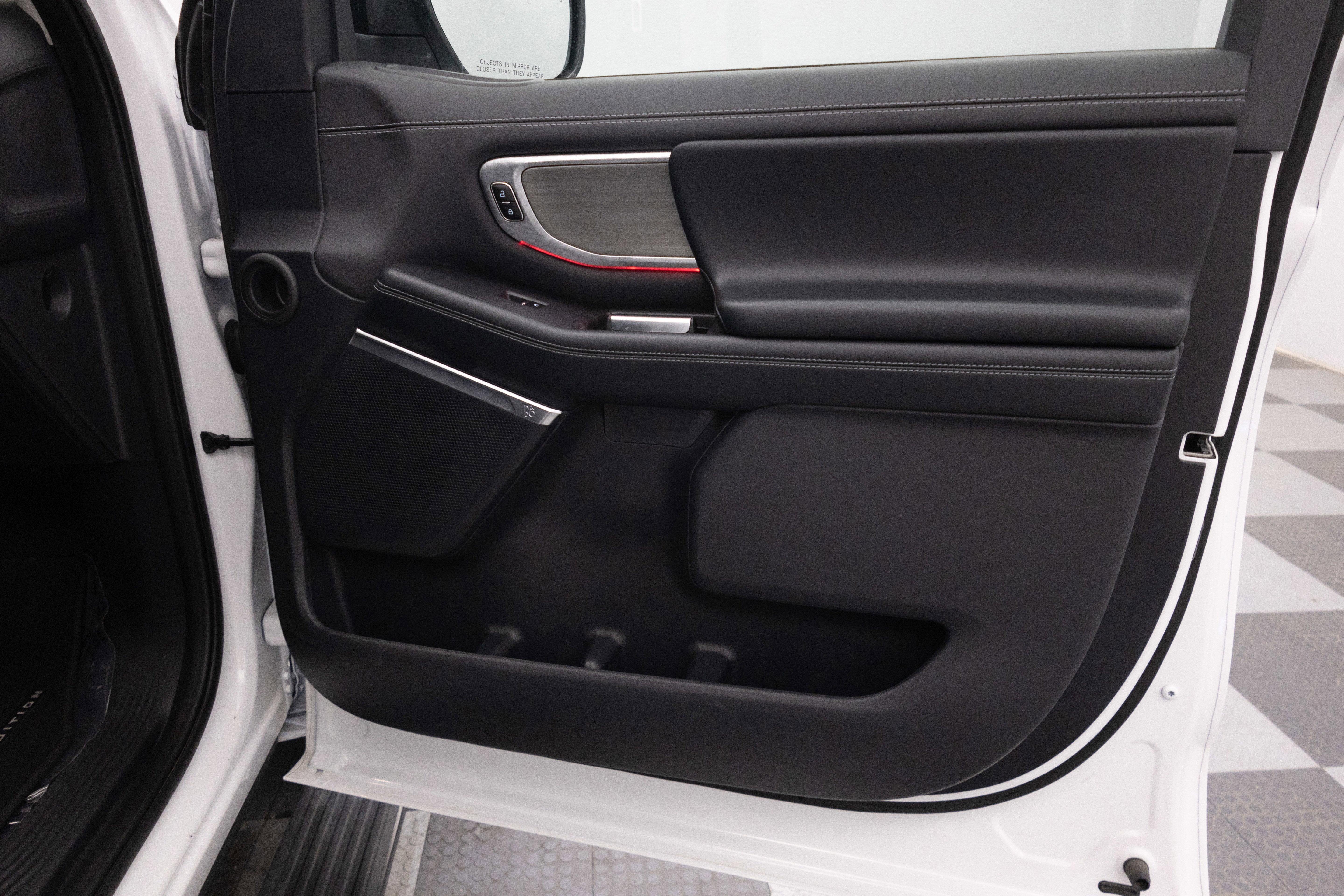 2025 Ford Expedition Platinum MAX