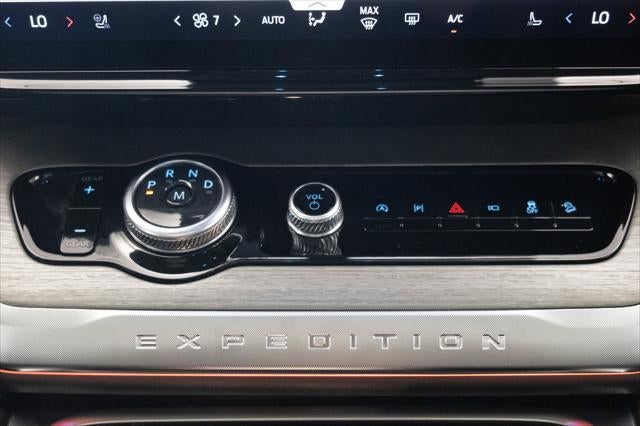 2025 Ford Expedition Platinum MAX