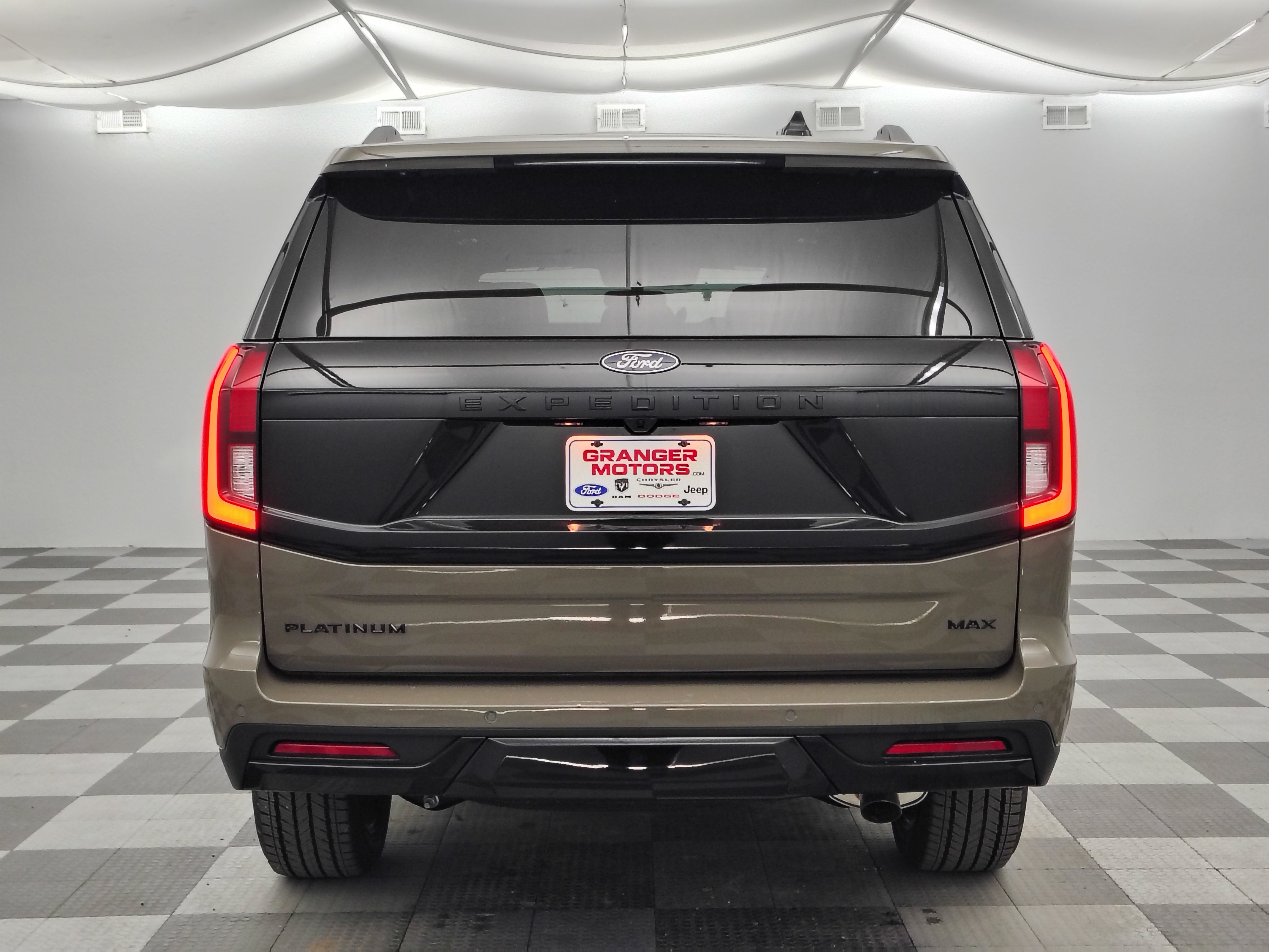 2027 Ford Expedition Max Platinum