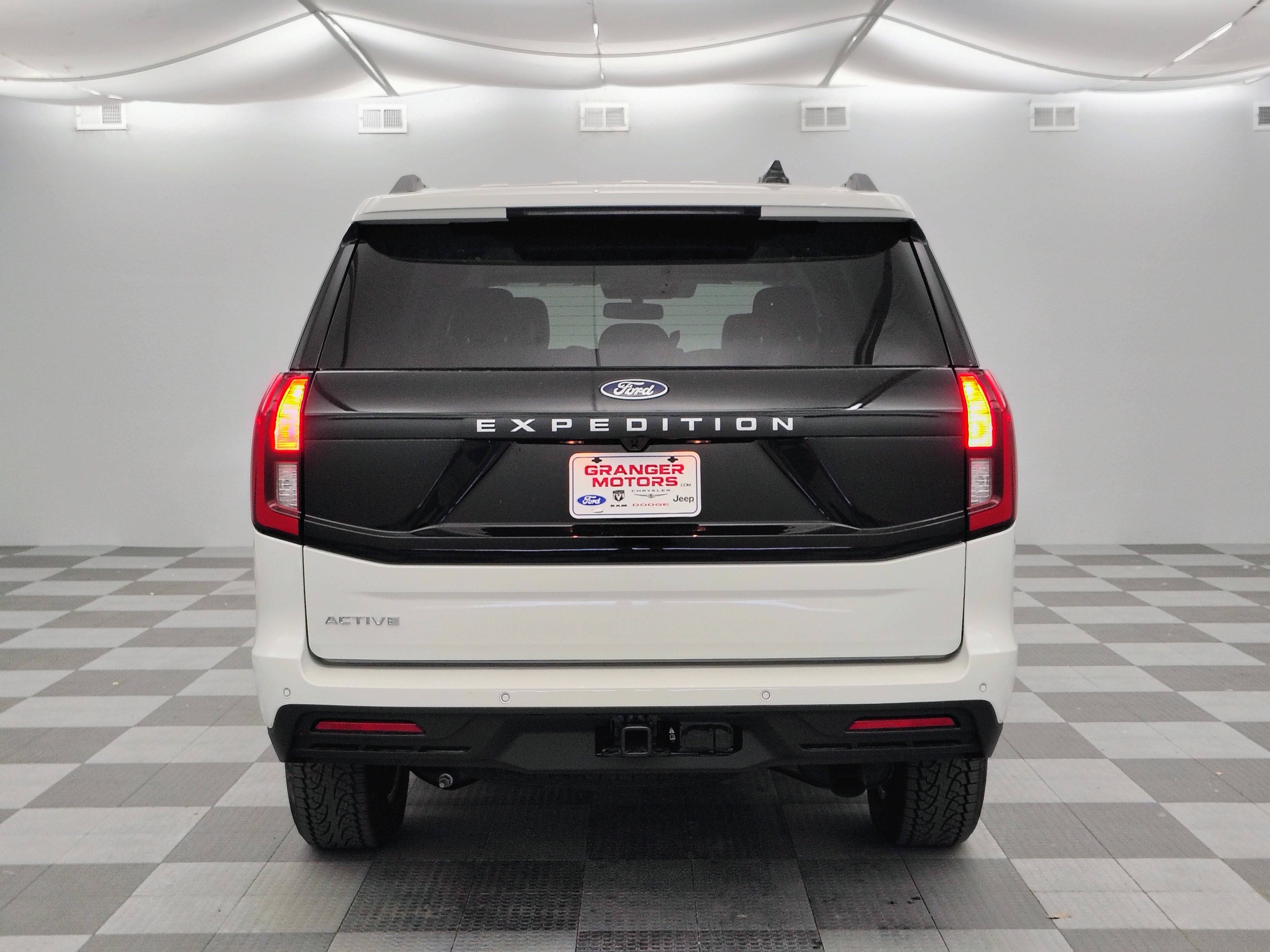 2026 Ford Expedition Active
