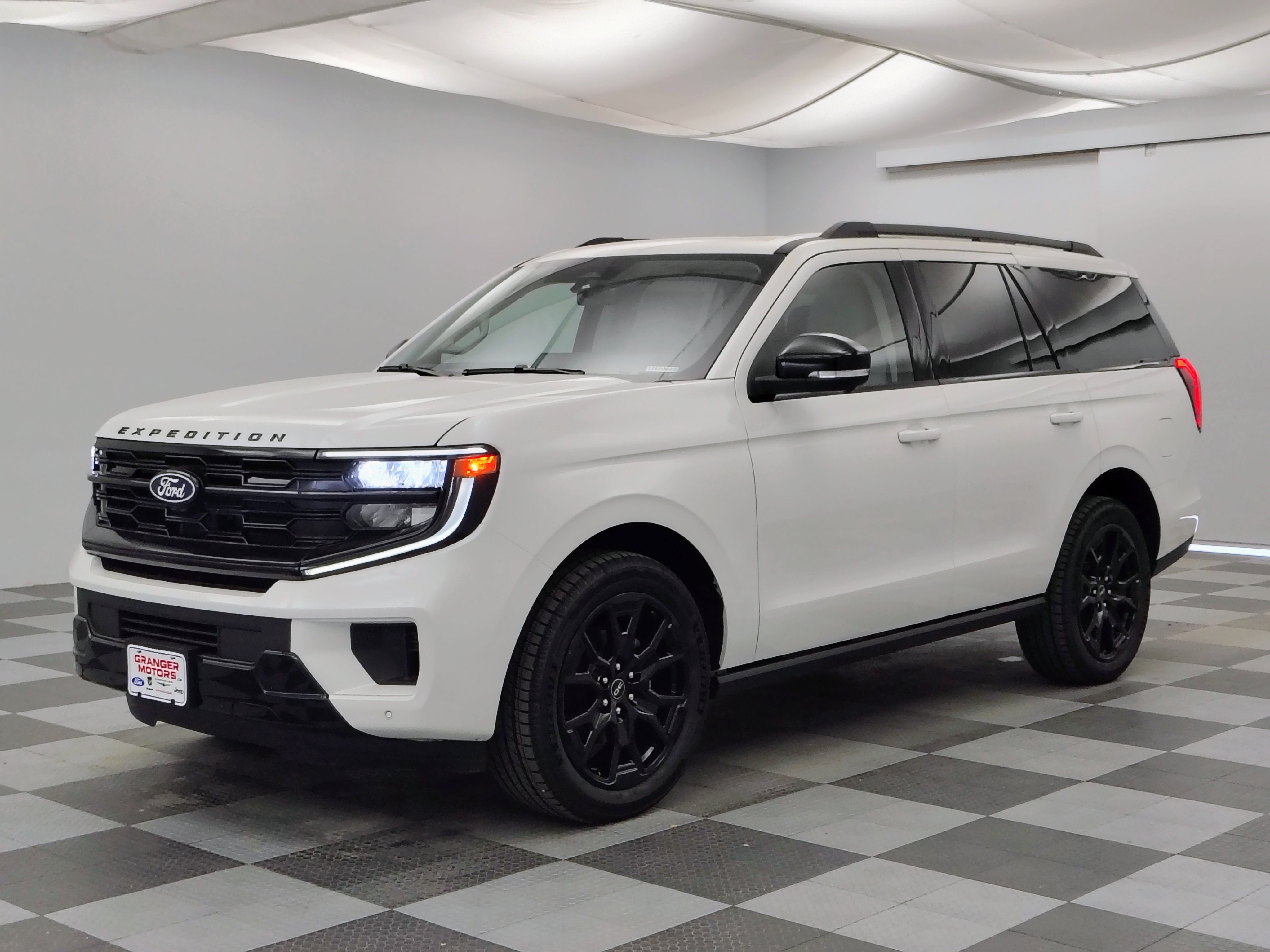 2027 Ford Expedition Platinum