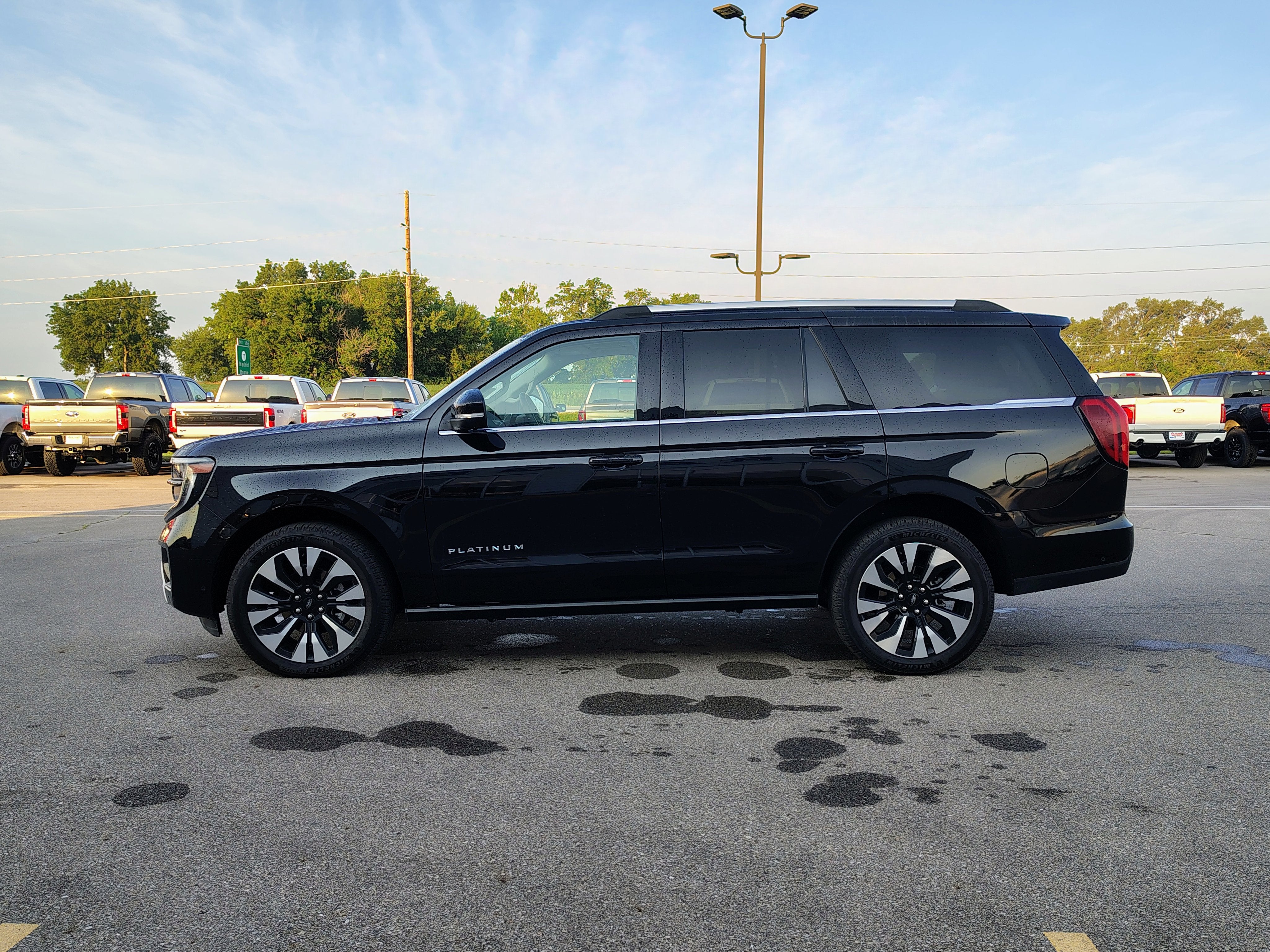 2025 Ford Expedition Platinum