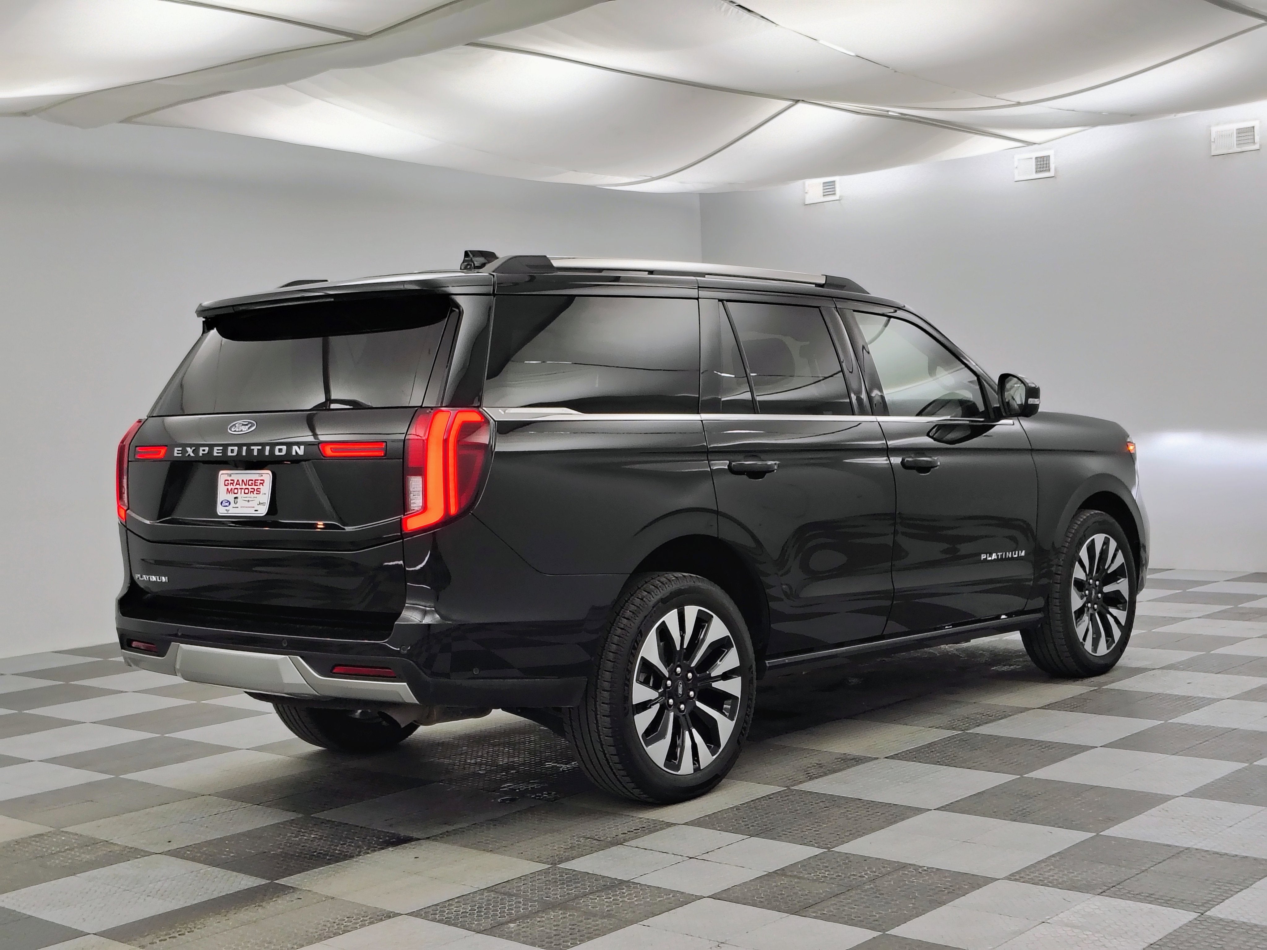 2025 Ford Expedition Platinum
