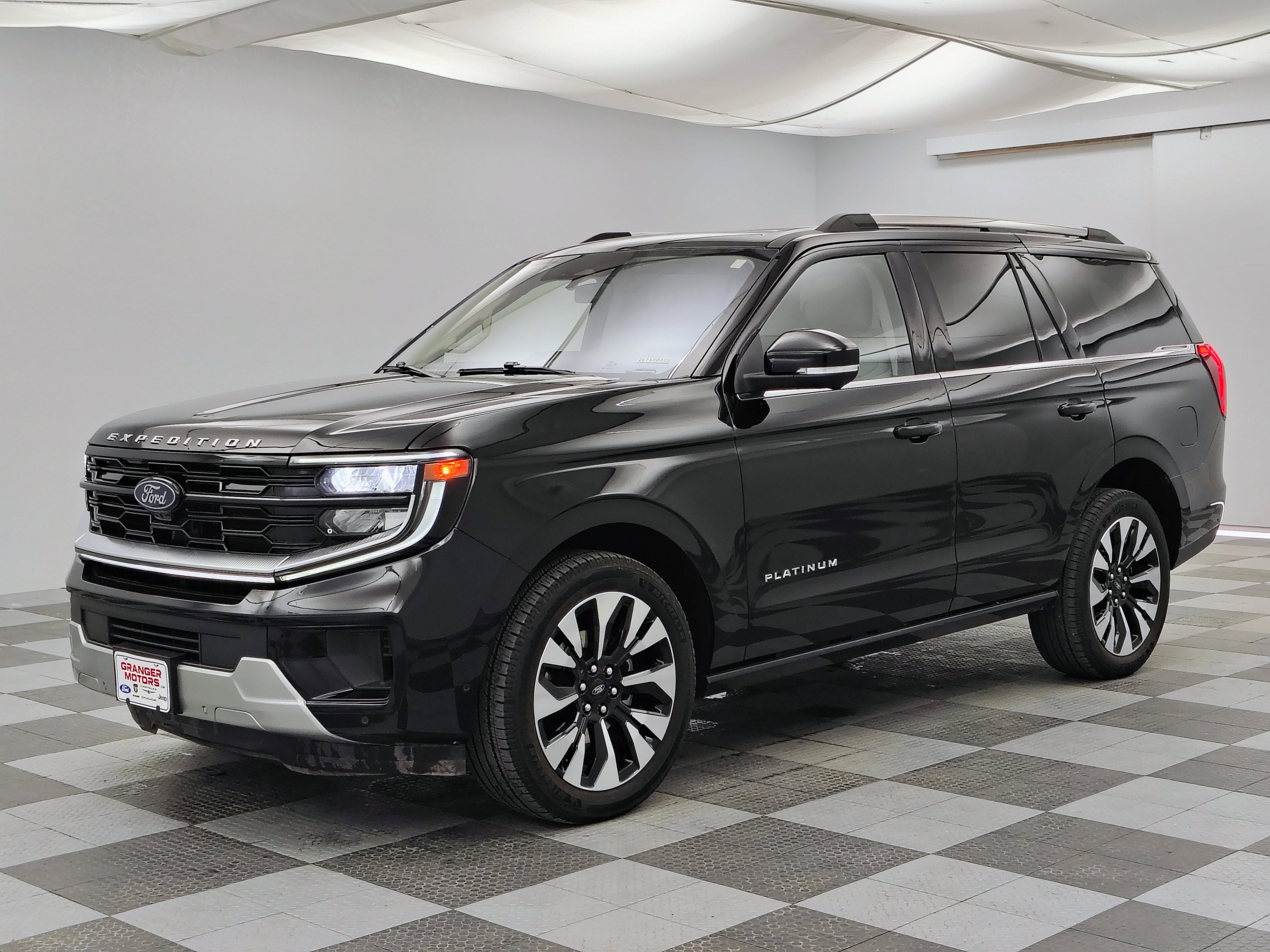 2025 Ford Expedition Platinum