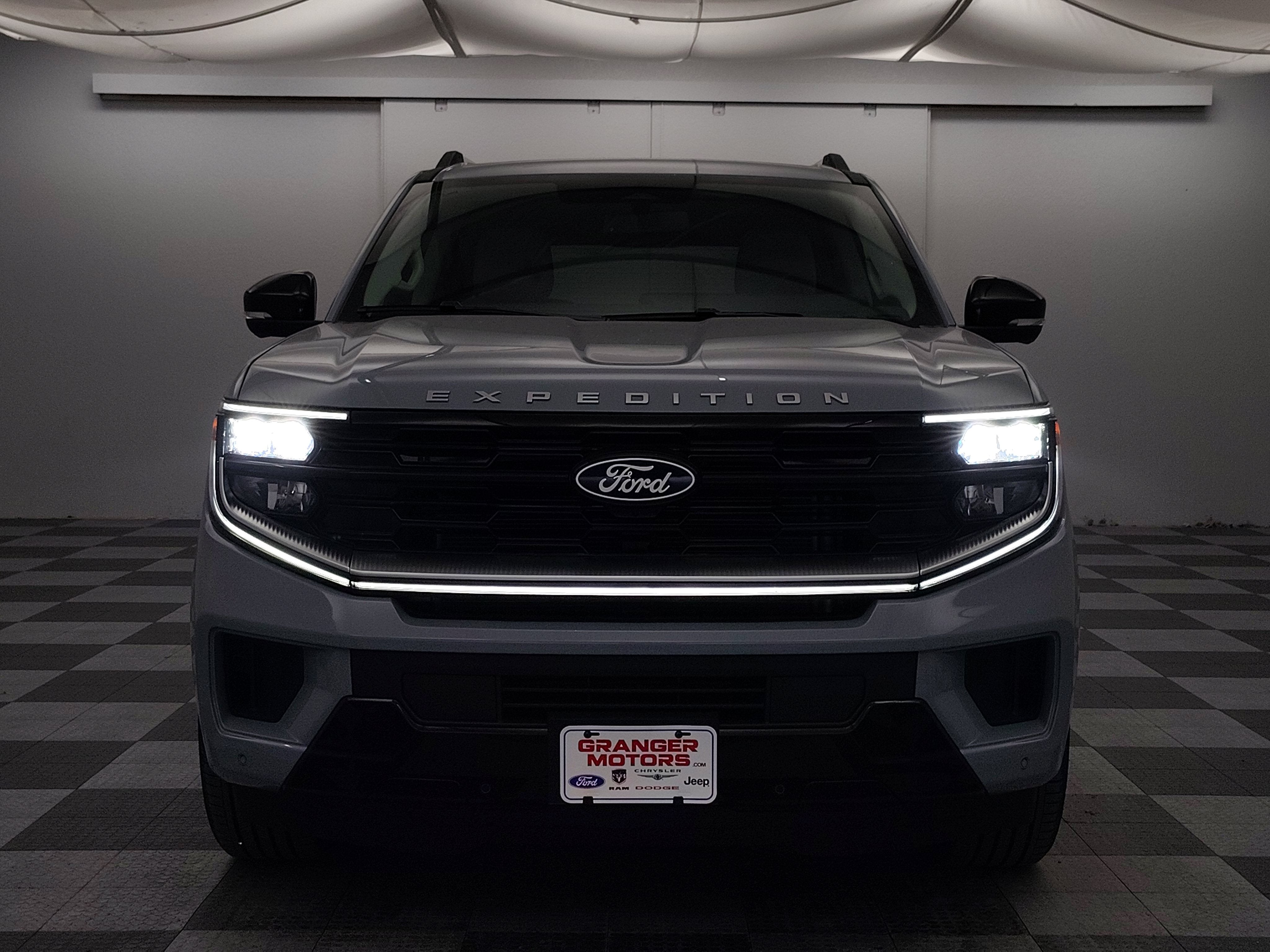 2027 Ford Expedition Platinum