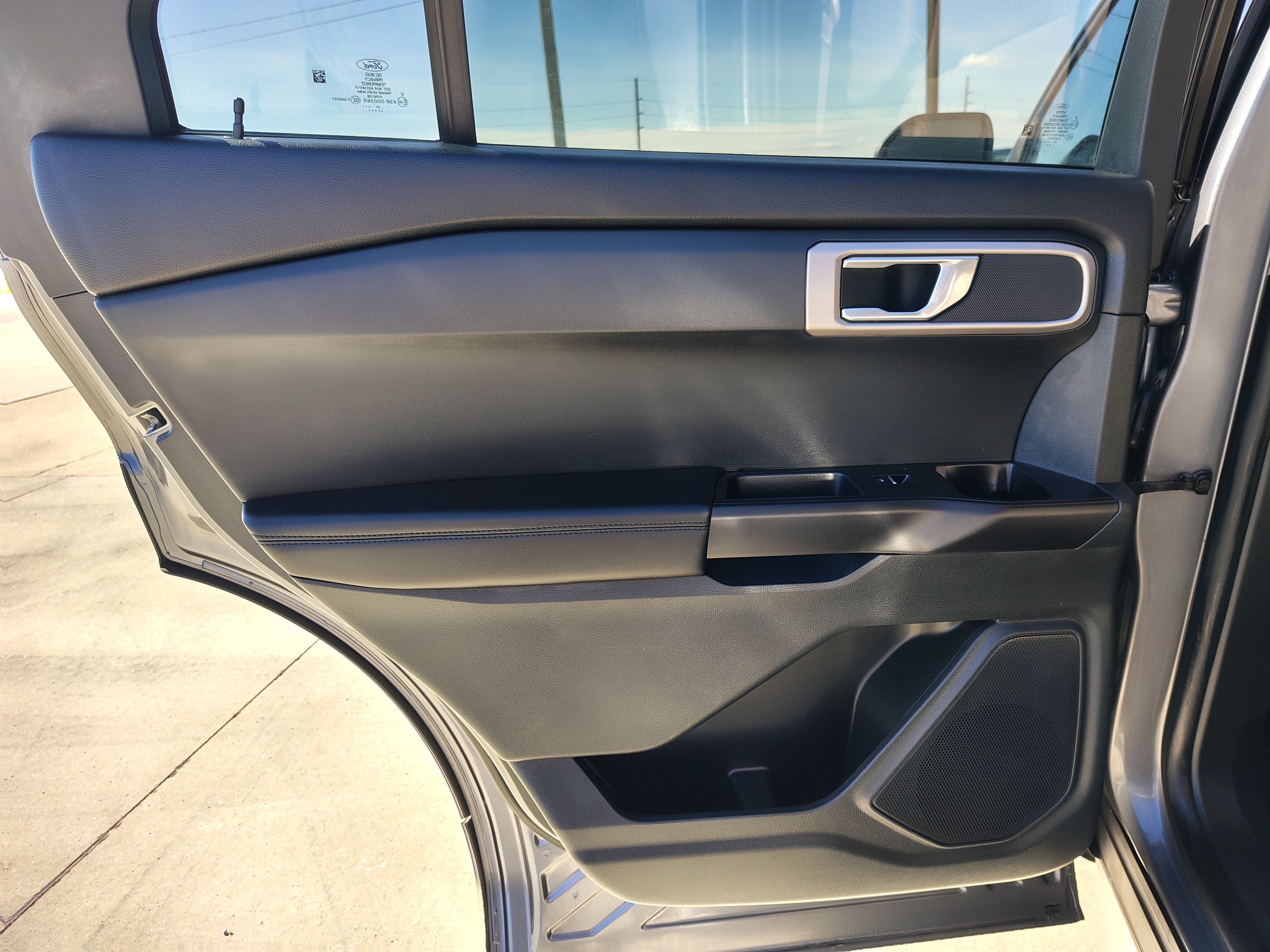 2021 Ford Explorer Base