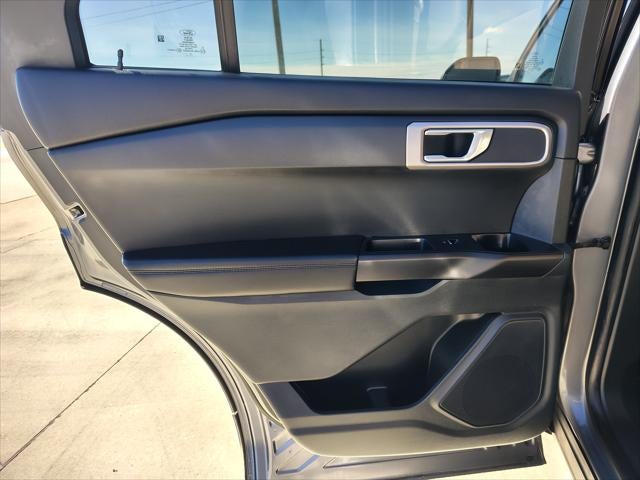 2021 Ford Explorer Base