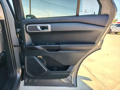 2021 Ford Explorer Base