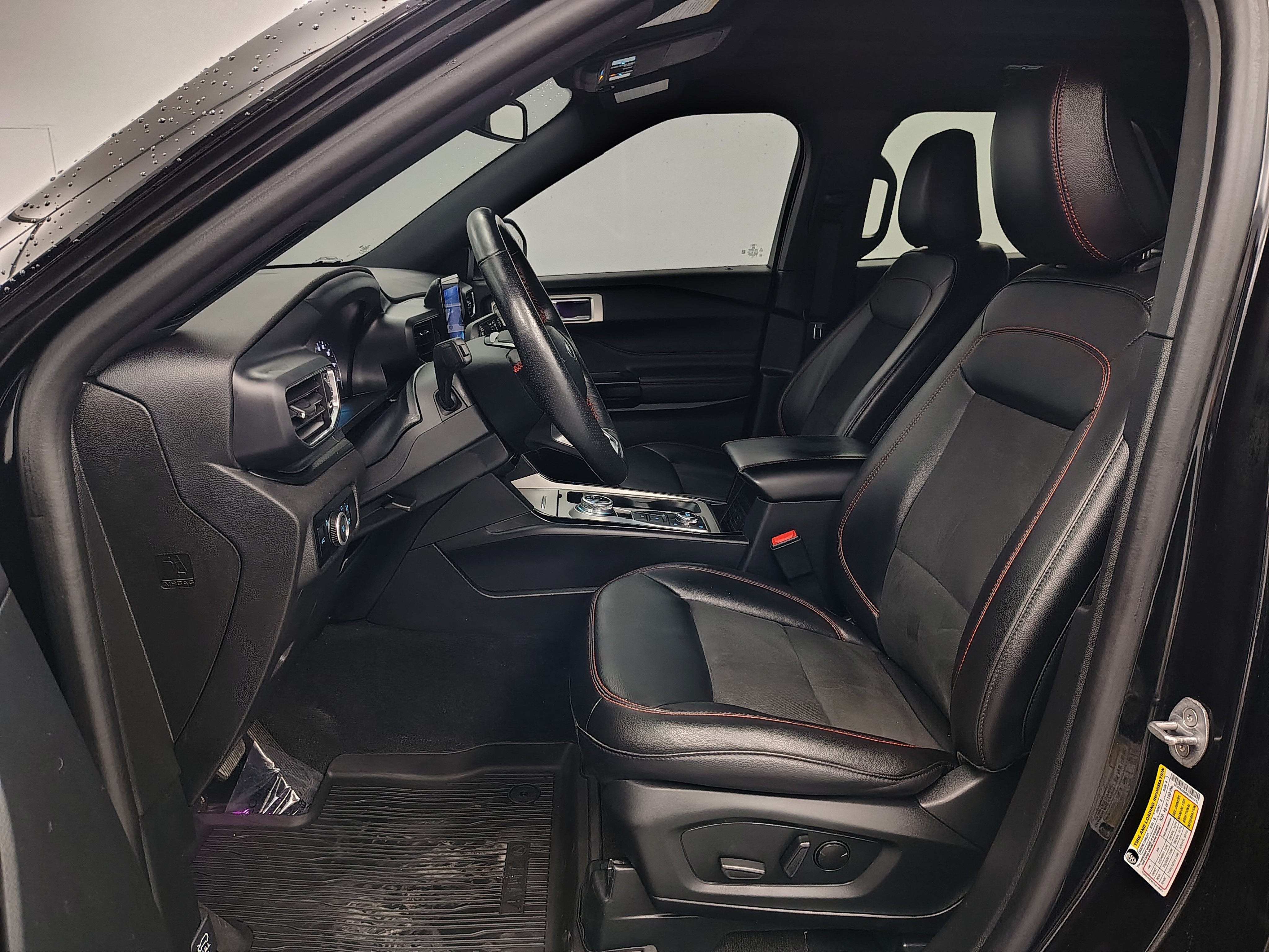 2024 Ford Explorer ST-Line