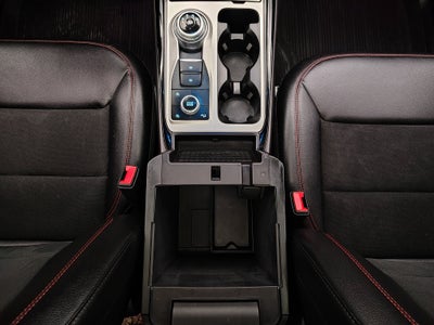 2024 Ford Explorer ST-Line