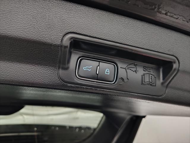 2024 Ford Explorer ST-Line