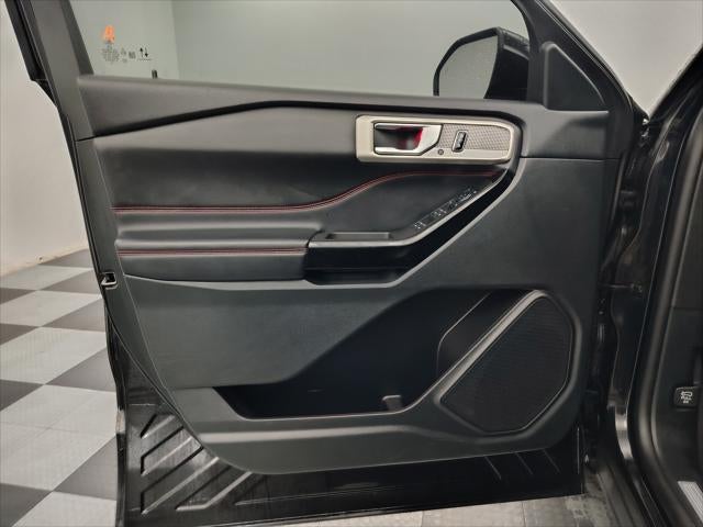 2024 Ford Explorer ST-Line