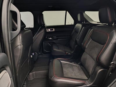 2024 Ford Explorer ST-Line