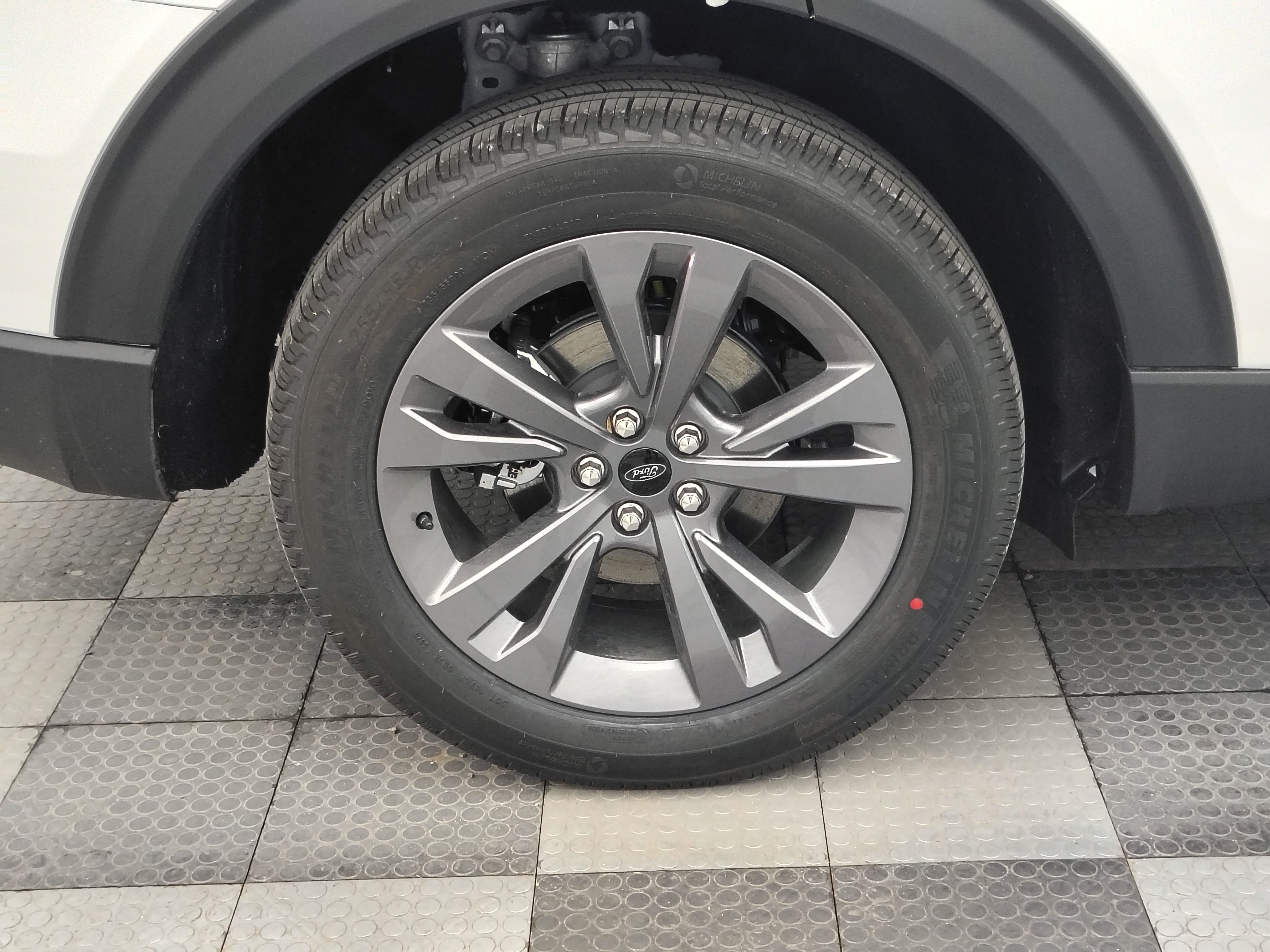 2027 Ford Explorer Active w/200A Pkg
