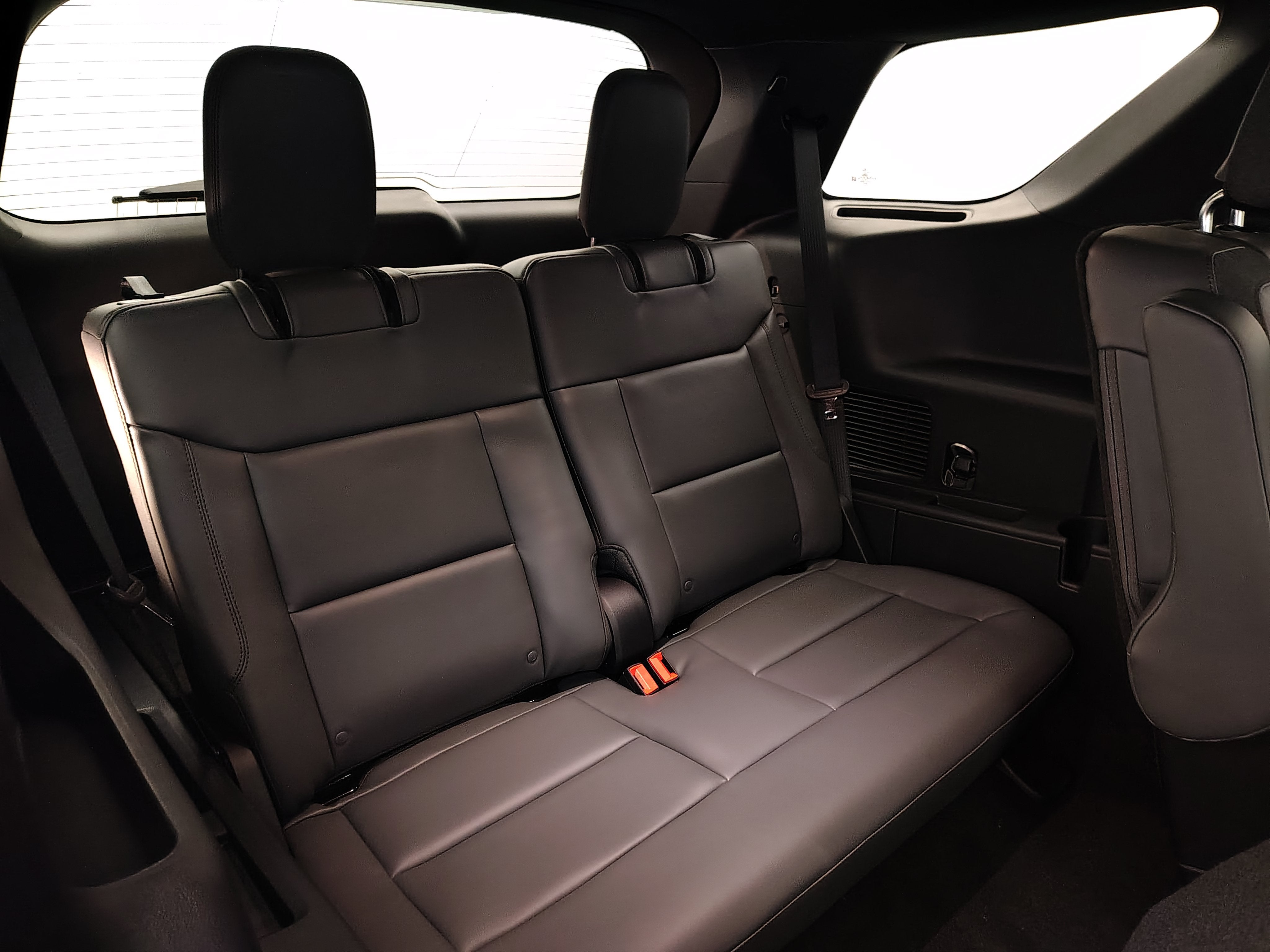 2027 Ford Explorer Active w/200A Pkg