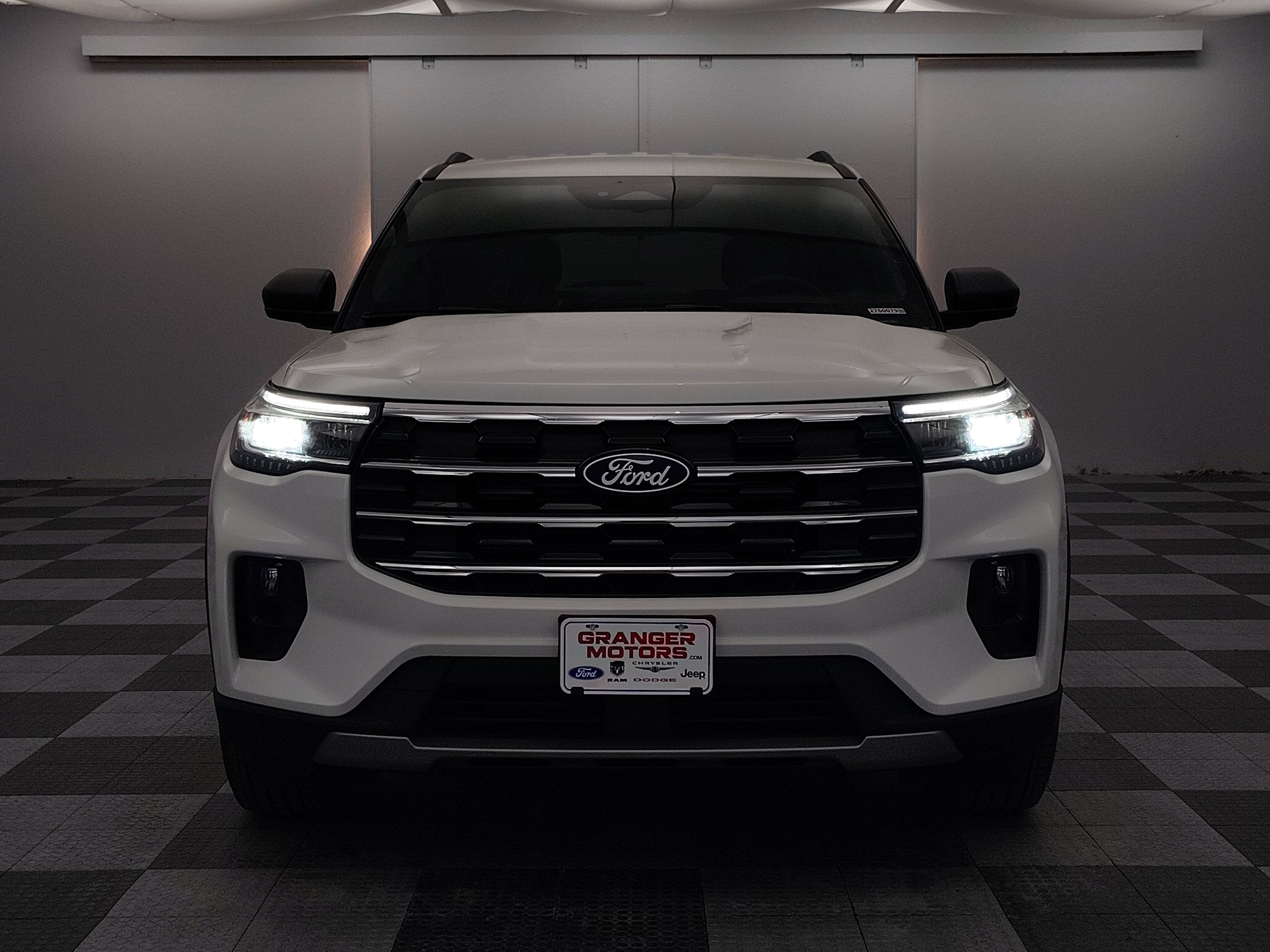 2027 Ford Explorer Active w/200A Pkg
