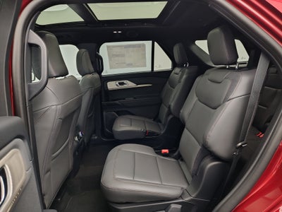 2027 Ford Explorer Active w/200A Pkg