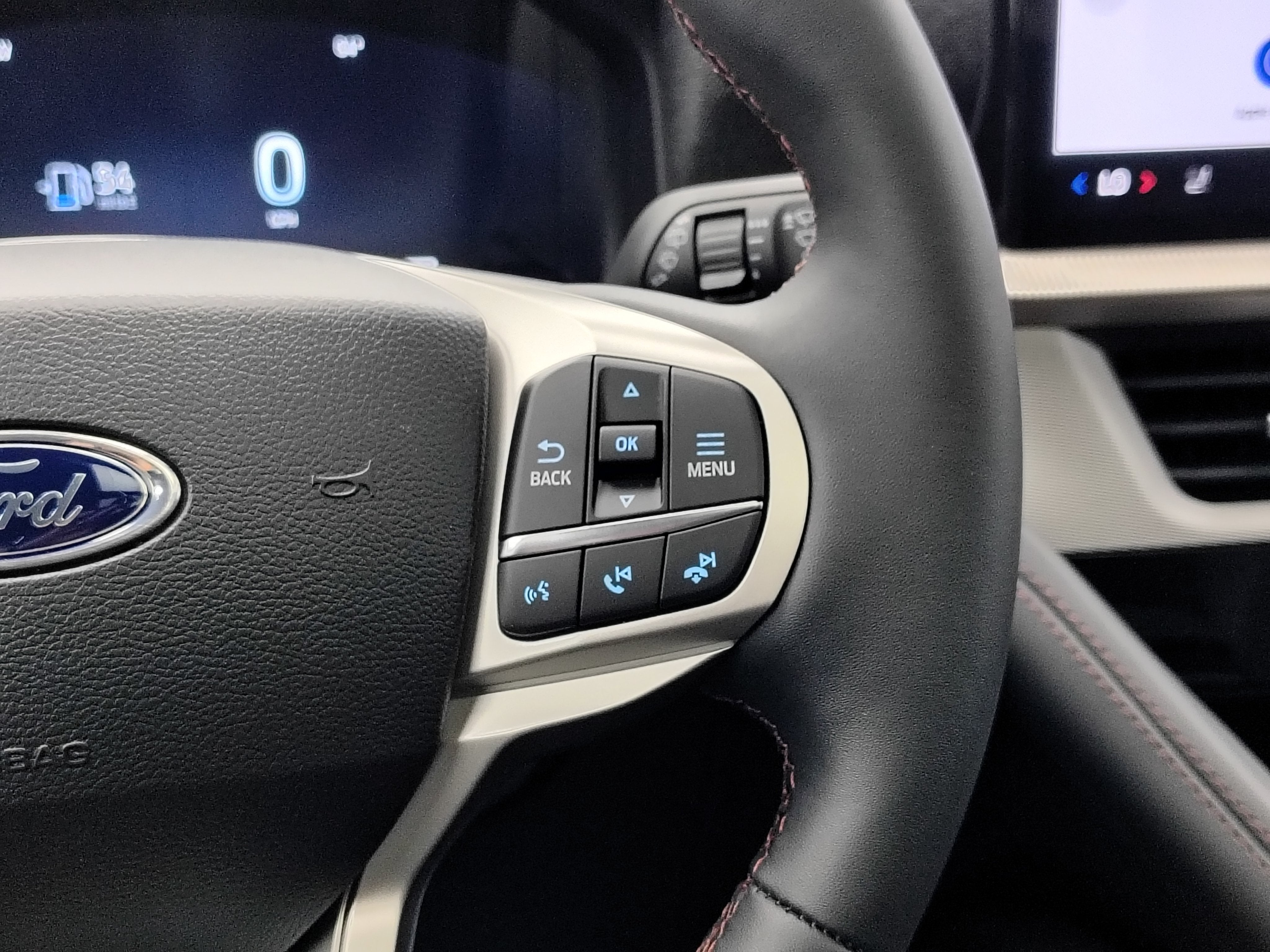 2027 Ford Explorer Active w/200A Pkg