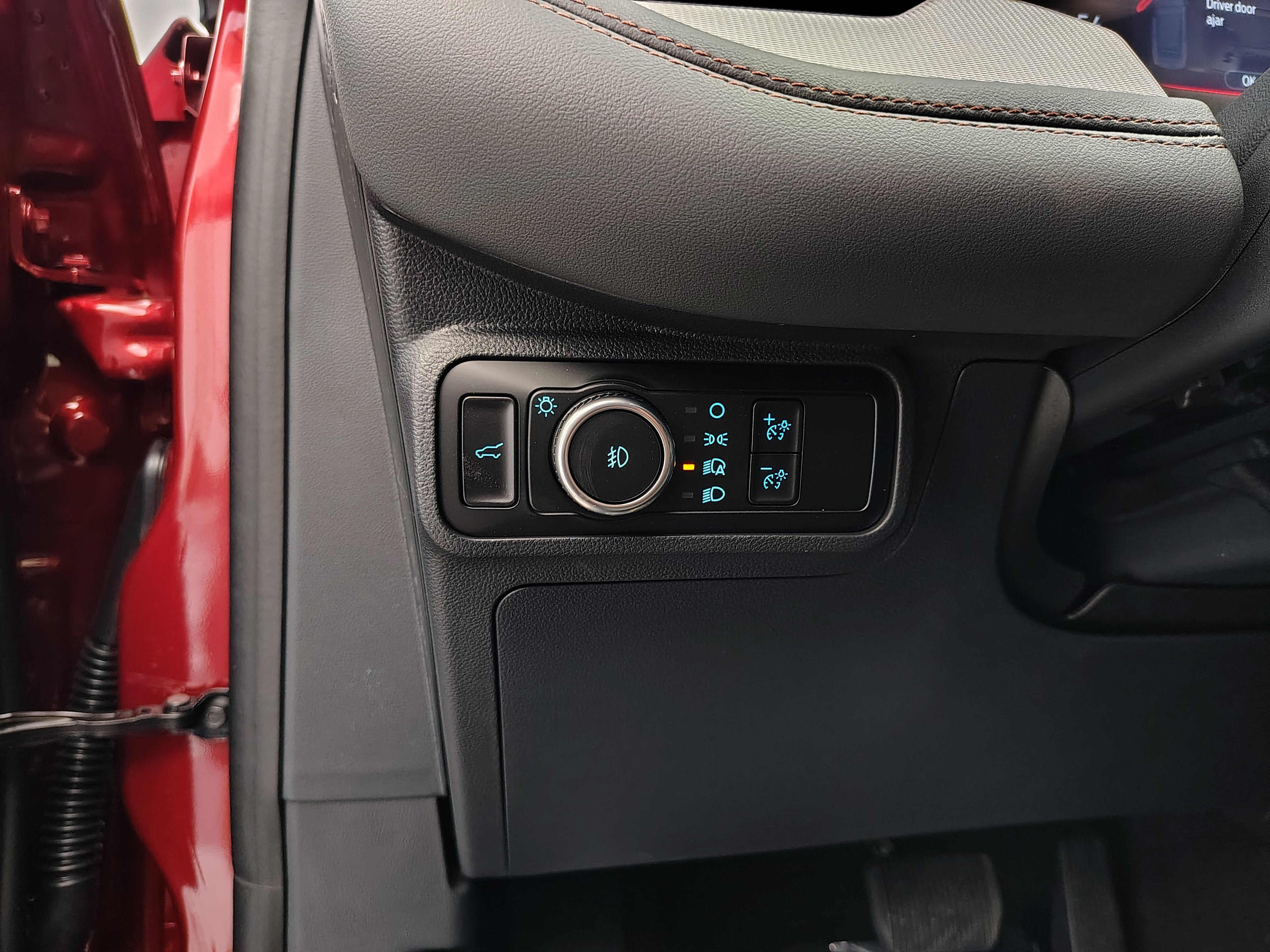 2027 Ford Explorer Active w/200A Pkg