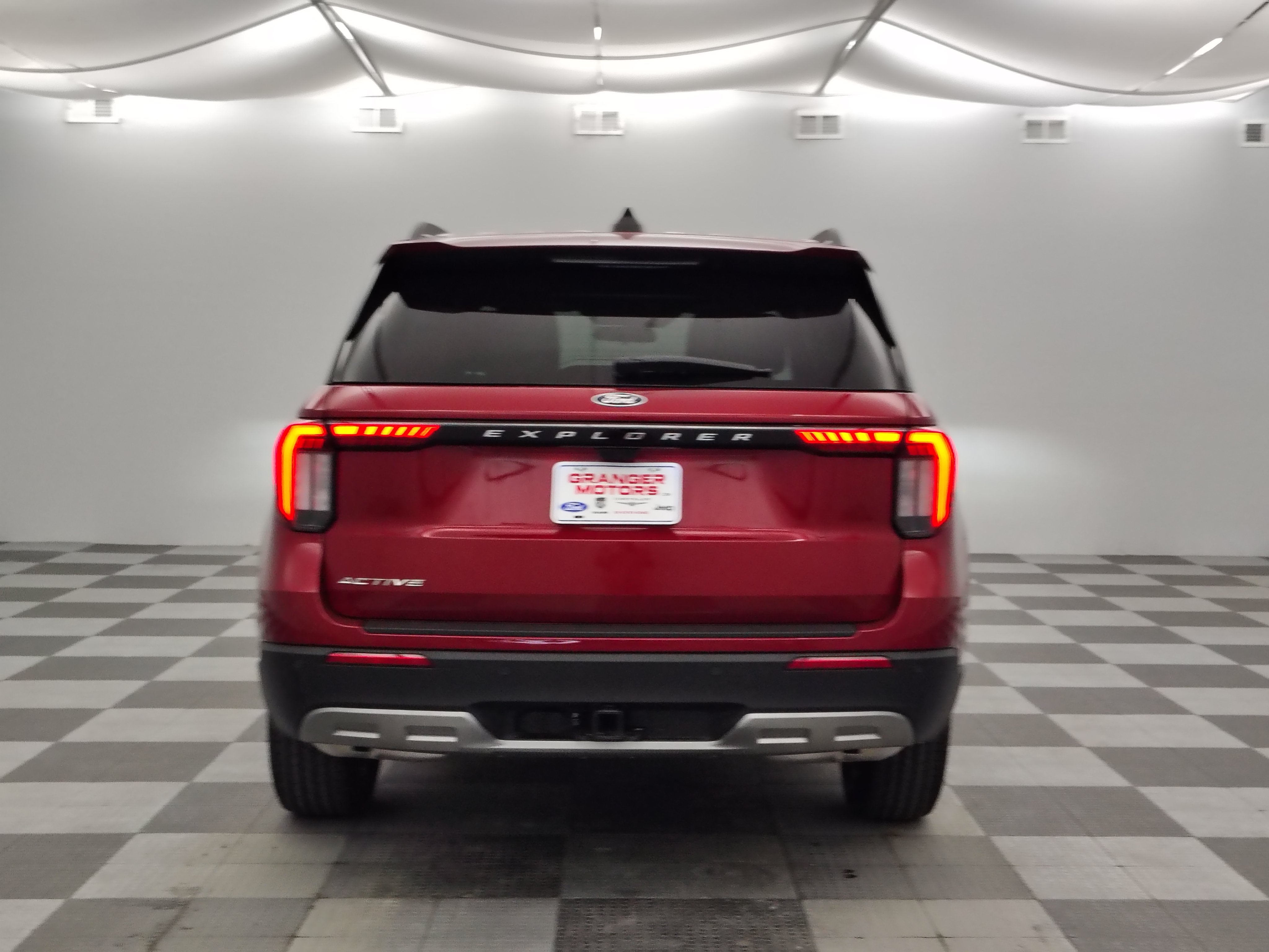 2027 Ford Explorer Active w/200A Pkg