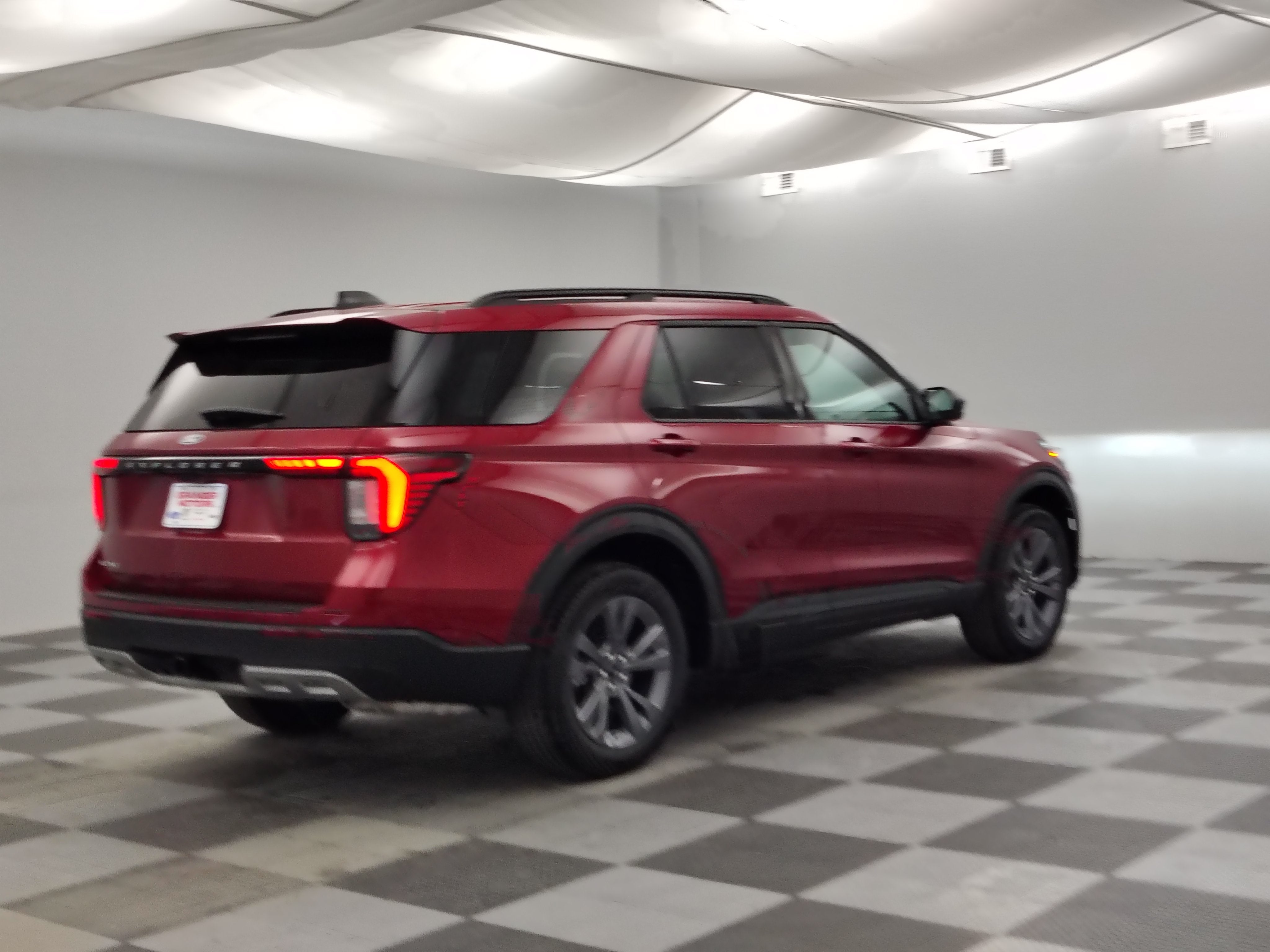 2027 Ford Explorer Active w/200A Pkg