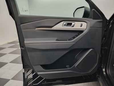 2027 Ford Explorer Active w/200A Pkg