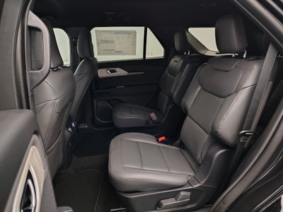 2027 Ford Explorer Active w/200A Pkg