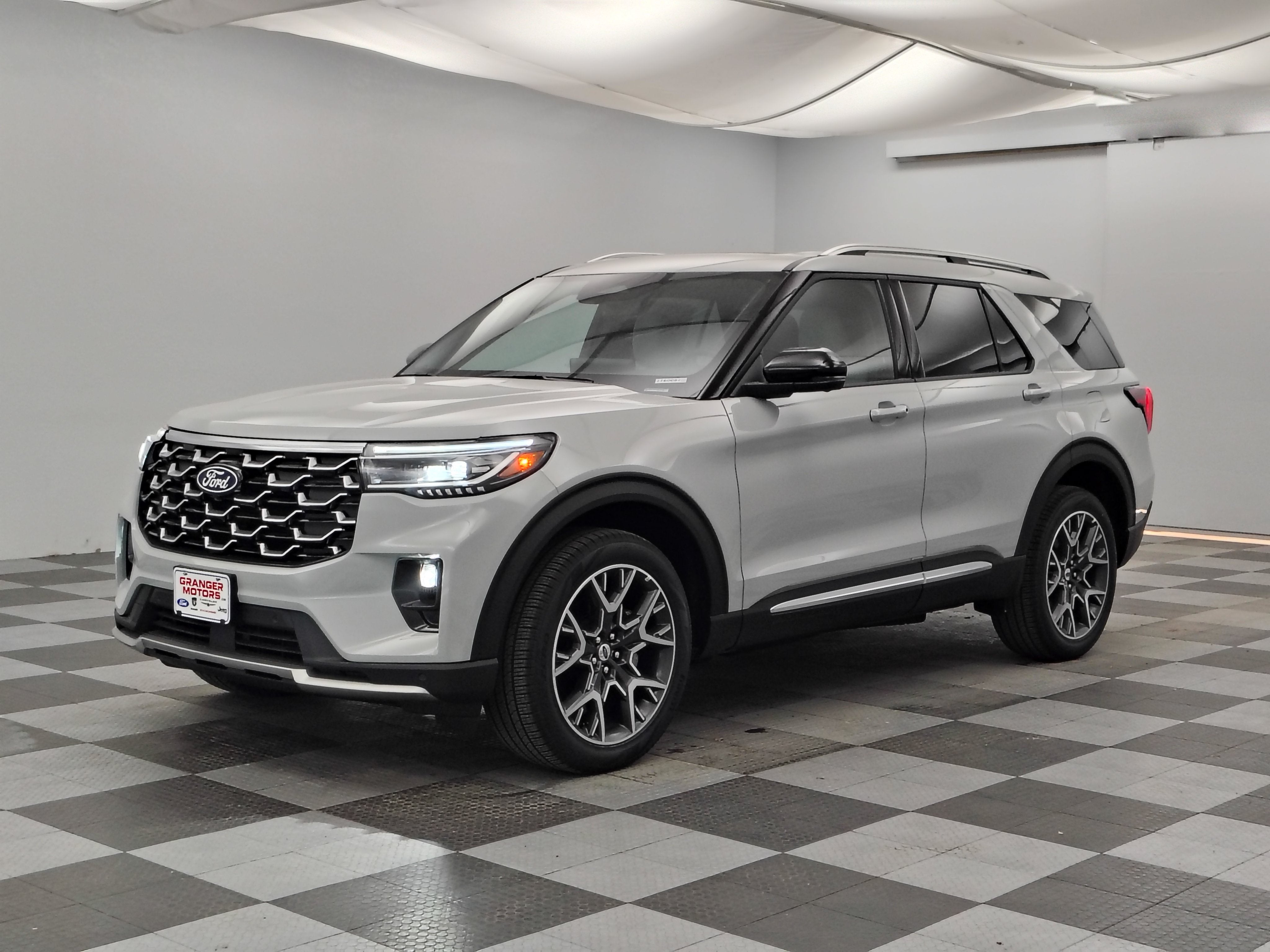 2027 Ford Explorer Platinum