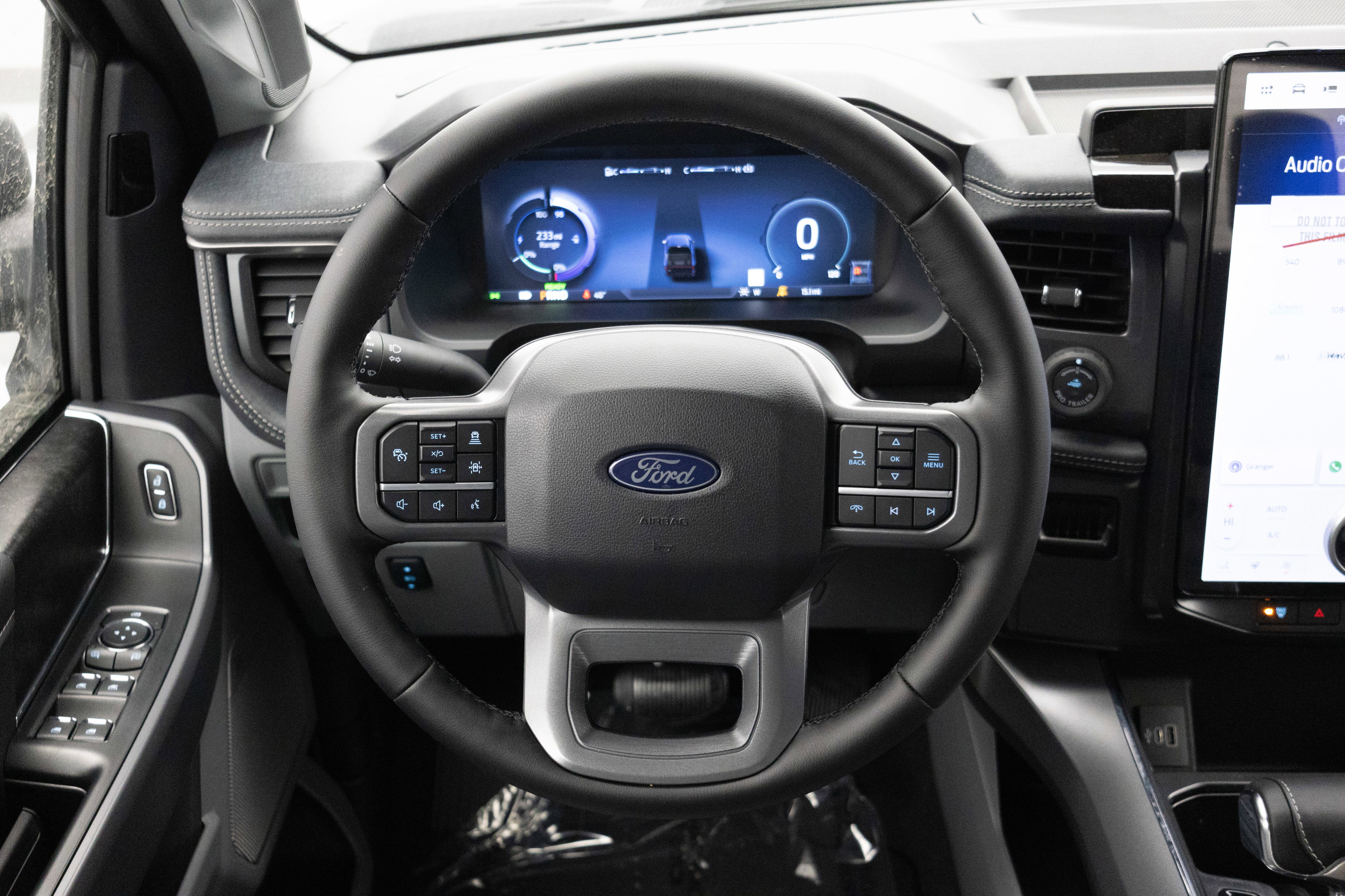 2025 Ford F-150 Lightning Flash