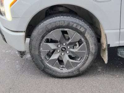 2024 Ford F-150 Lightning Lariat