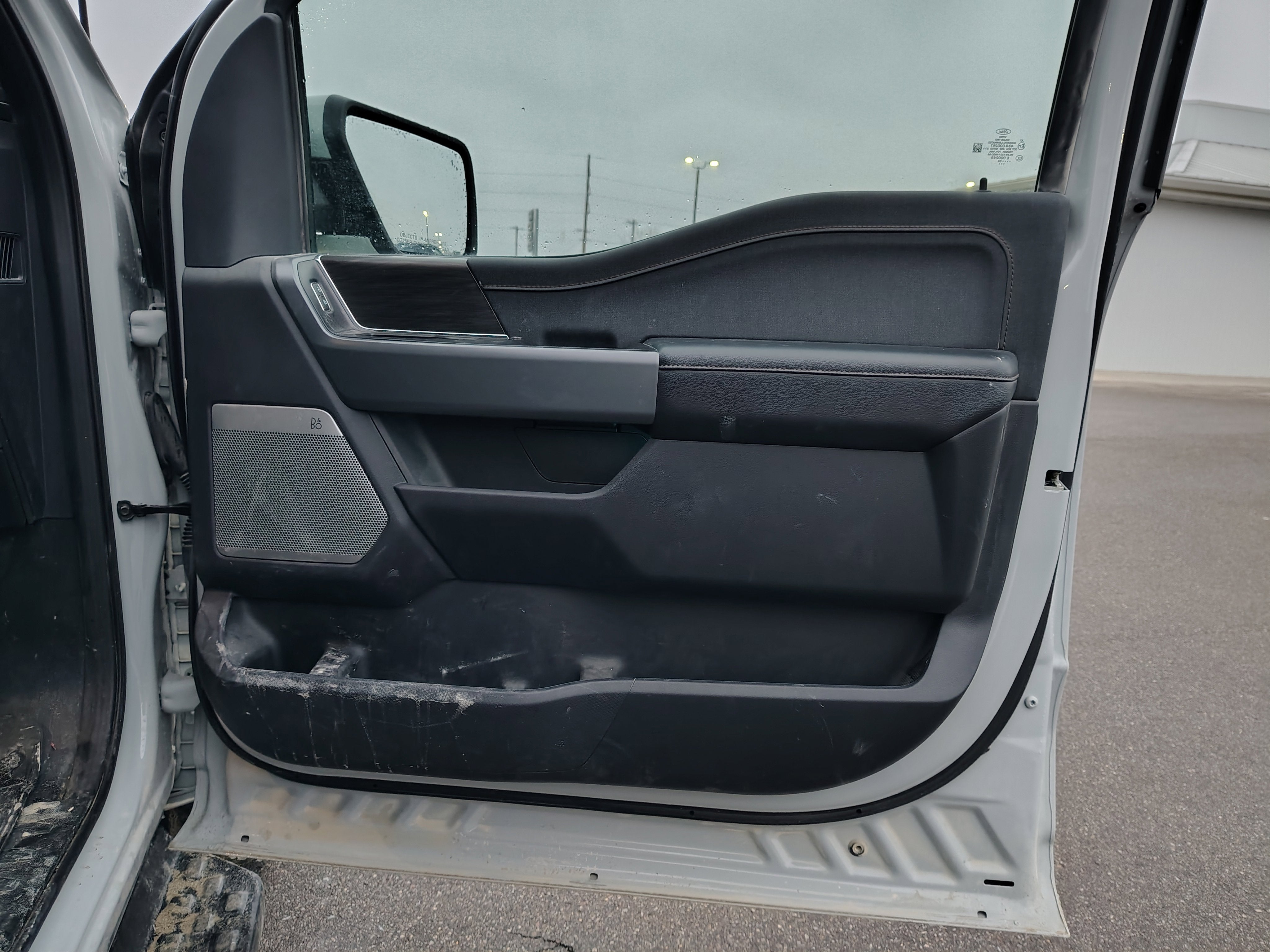 2024 Ford F-150 Lightning Lariat