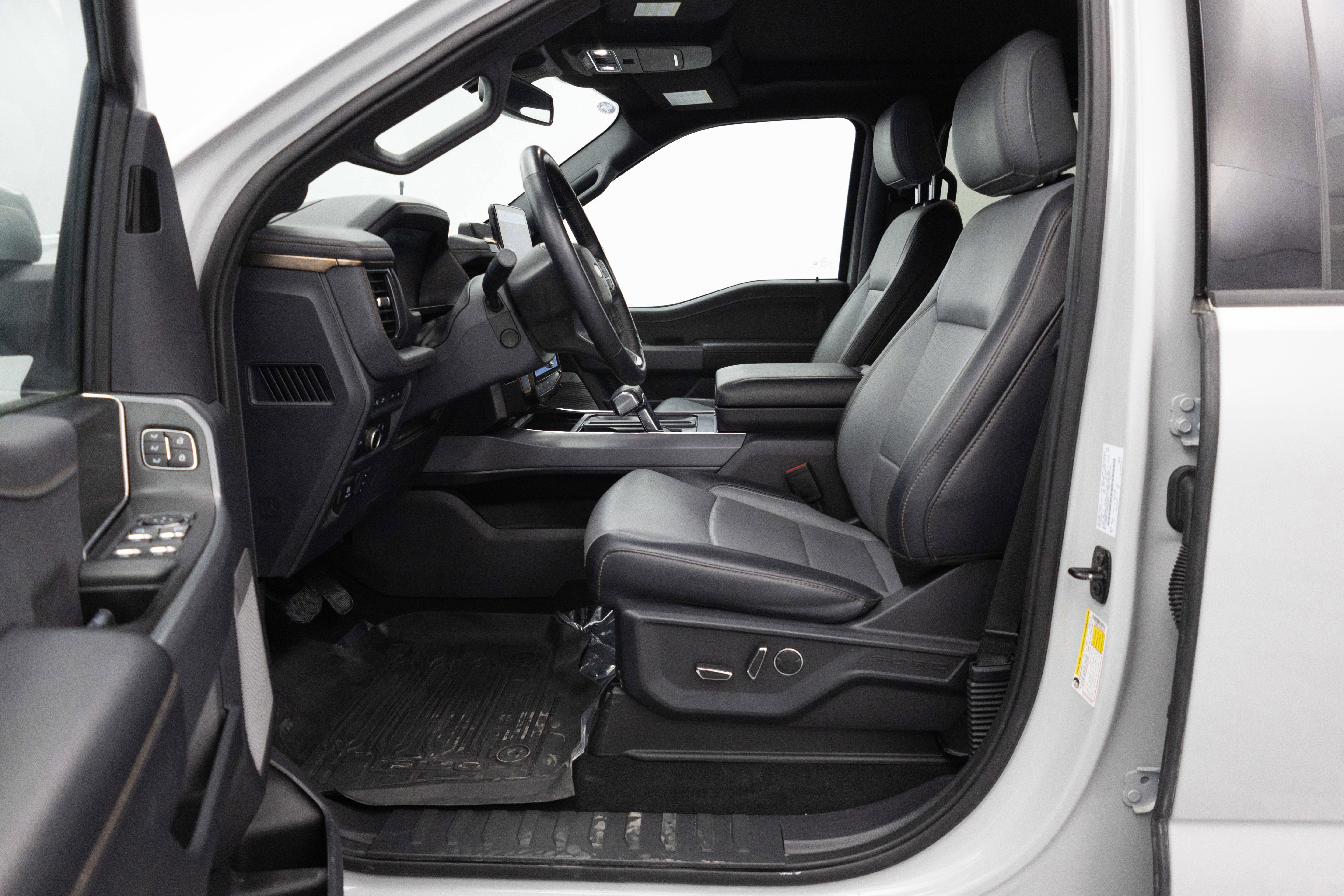 2024 Ford F-150 Lightning Lariat