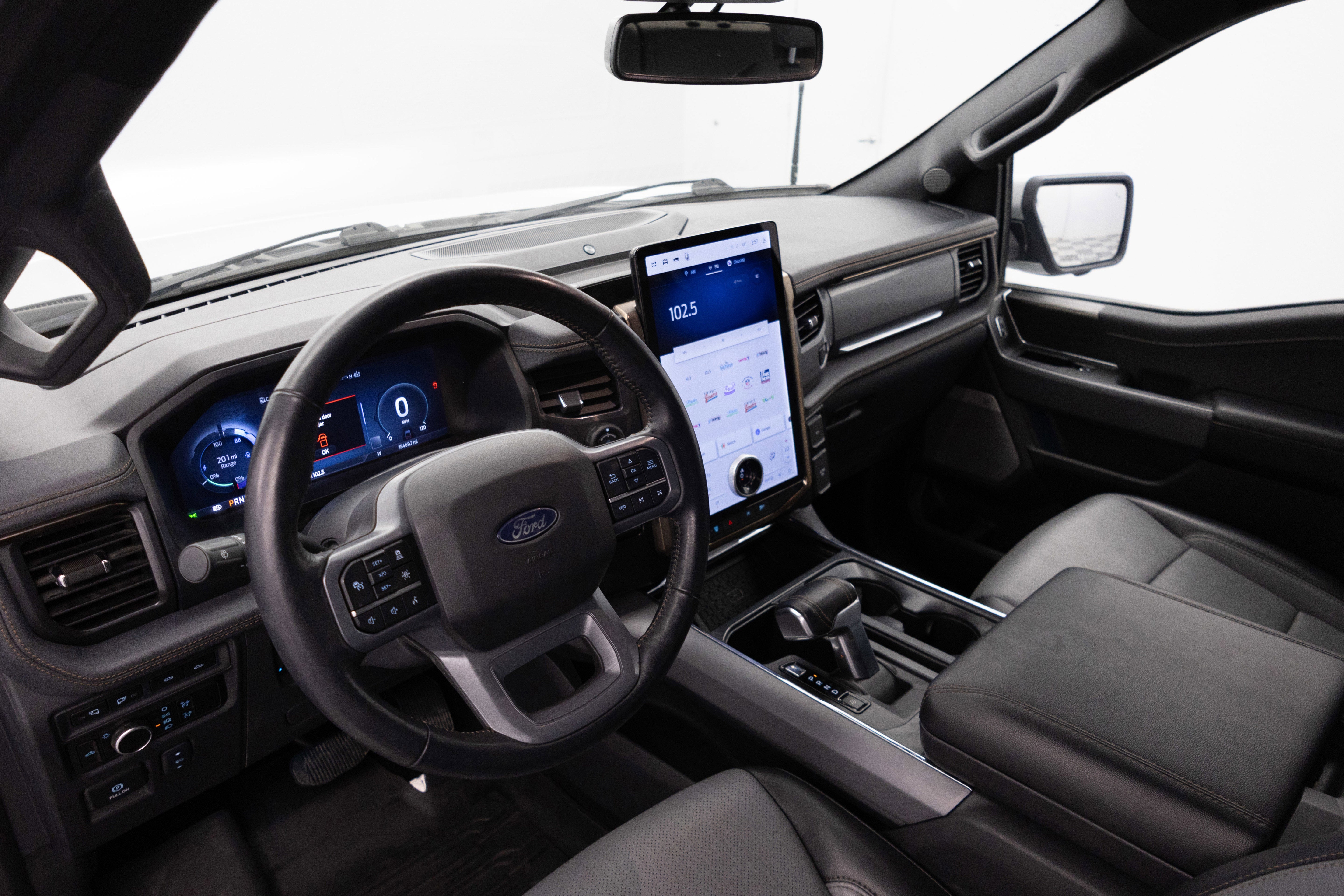 2024 Ford F-150 Lightning Lariat