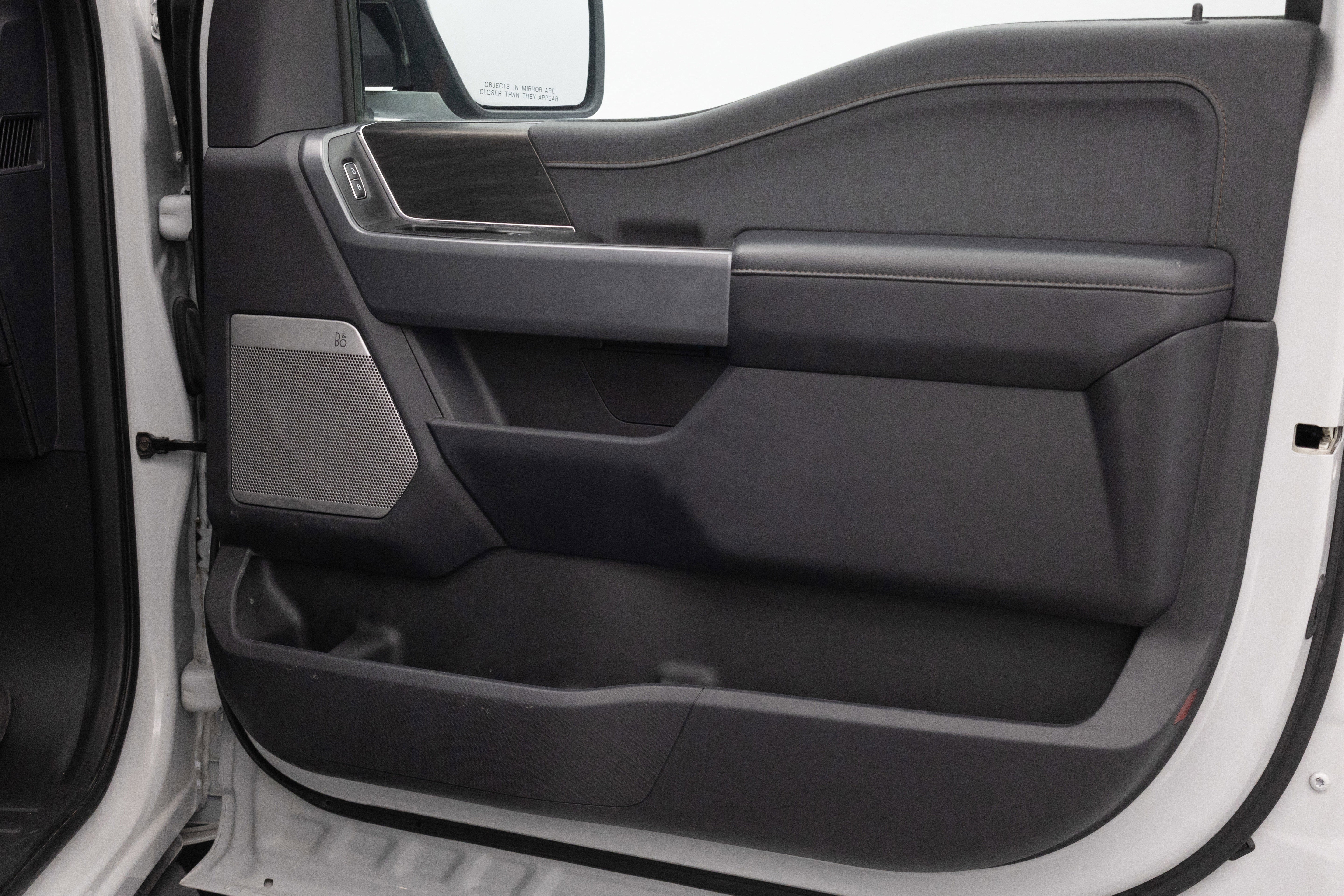 2024 Ford F-150 Lightning Lariat