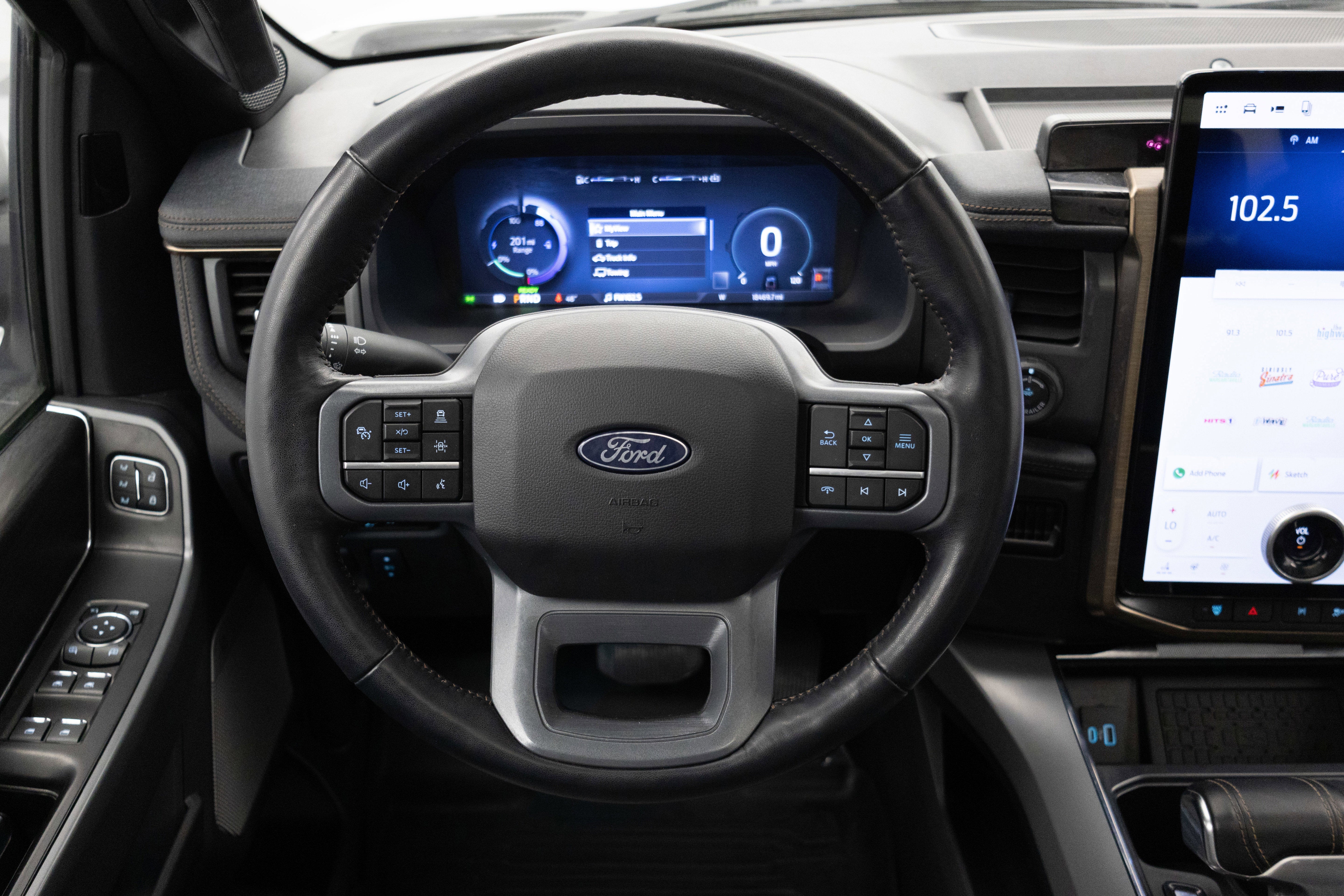 2024 Ford F-150 Lightning Lariat