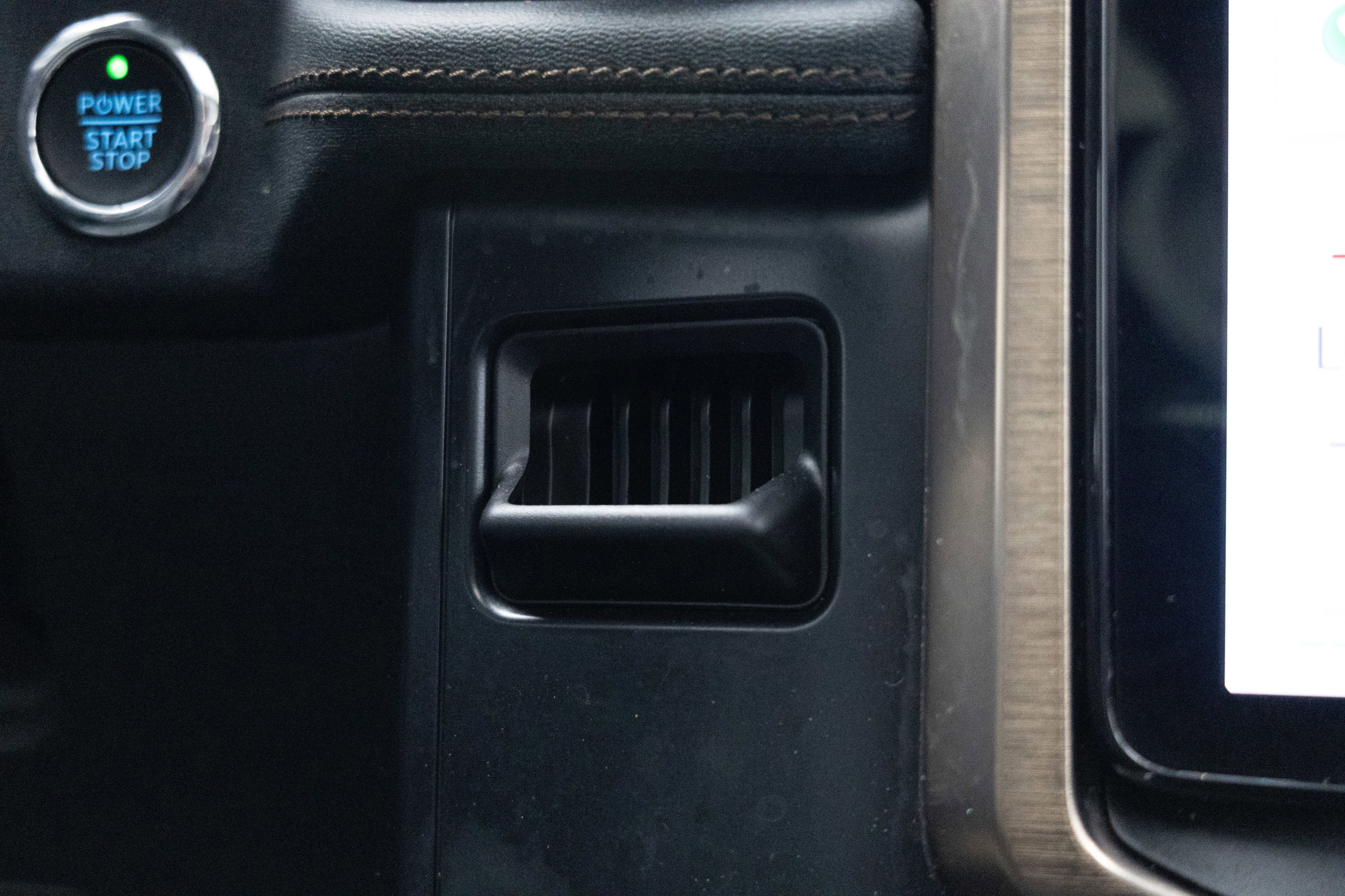 2024 Ford F-150 Lightning Lariat