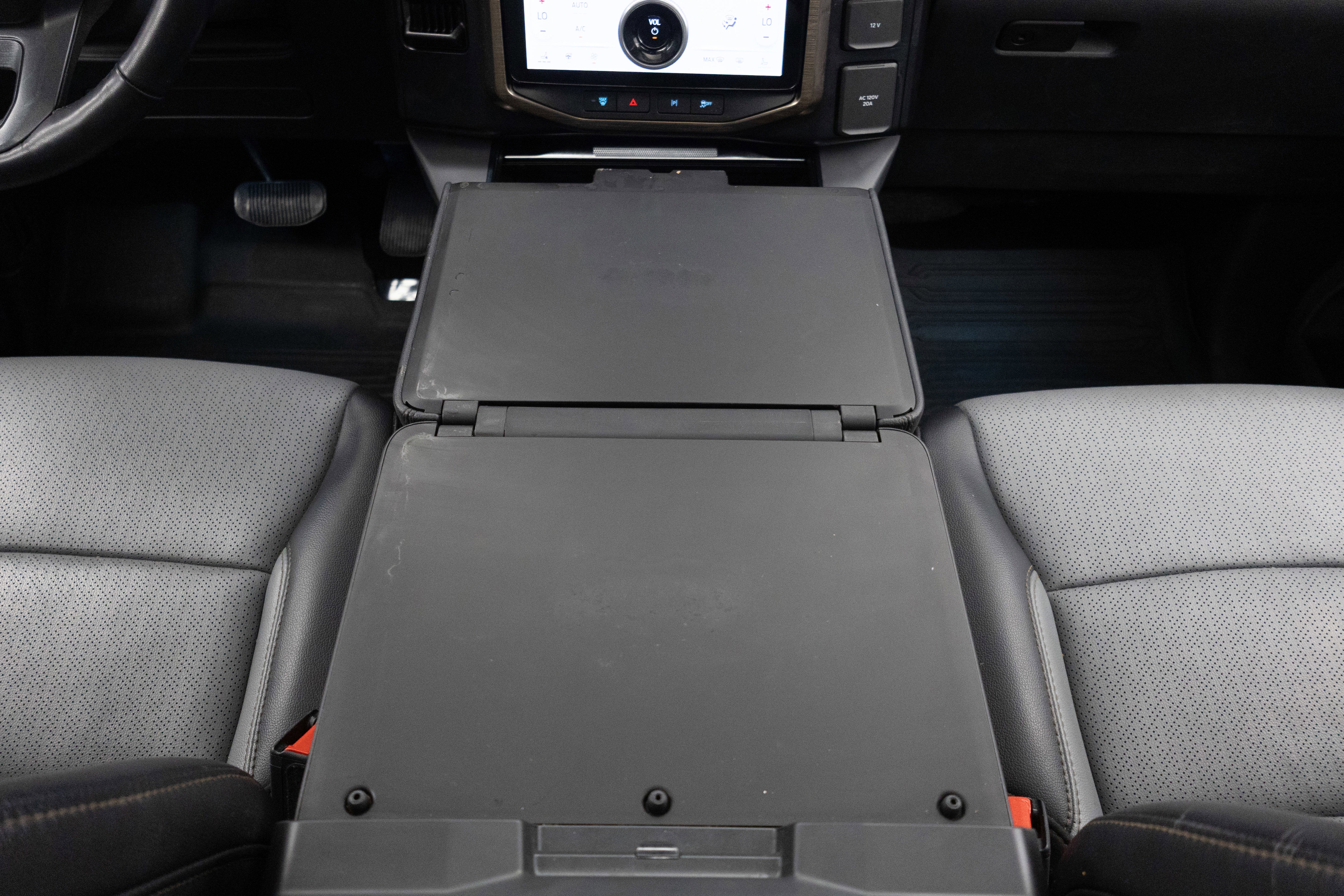 2024 Ford F-150 Lightning Lariat