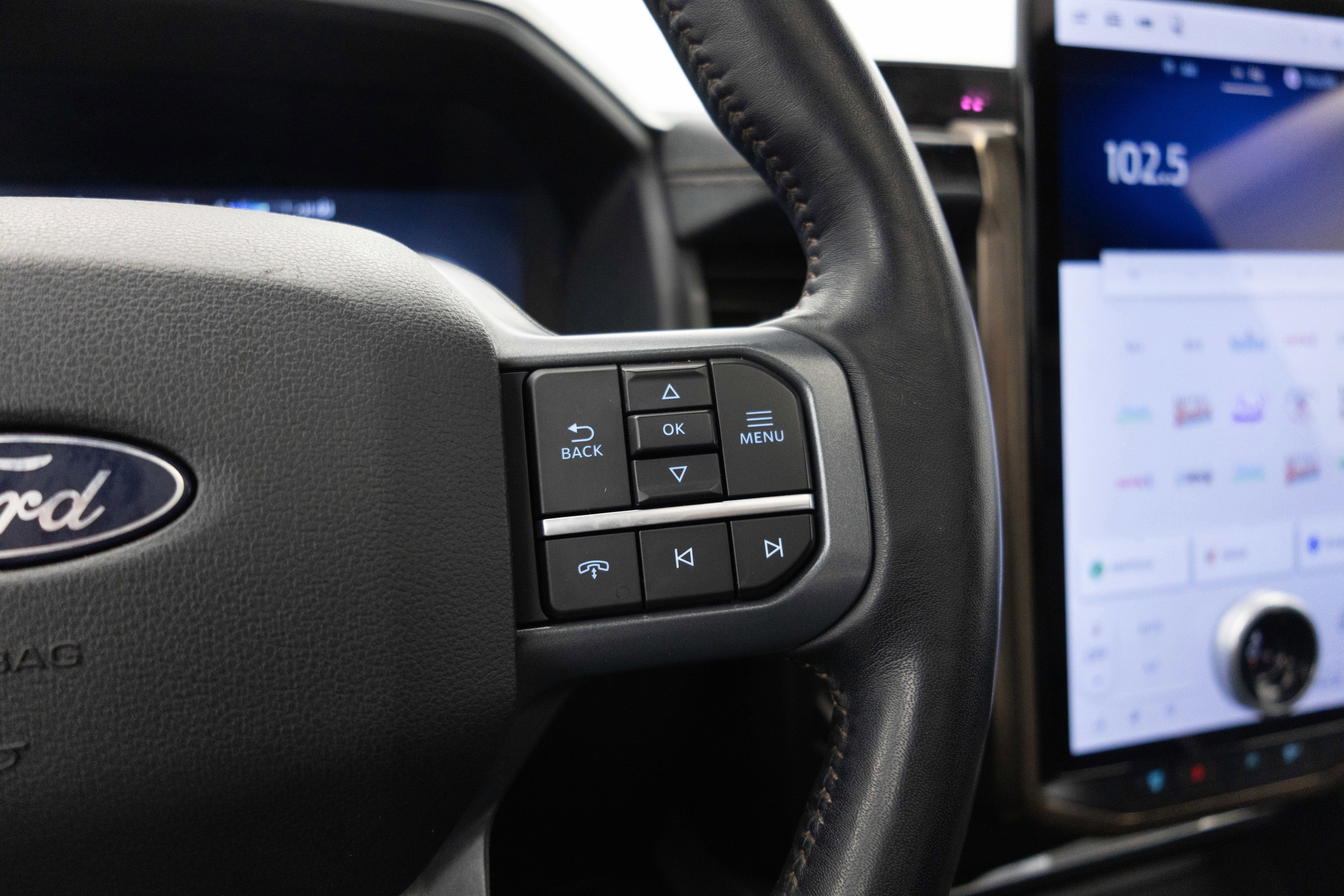 2024 Ford F-150 Lightning Lariat