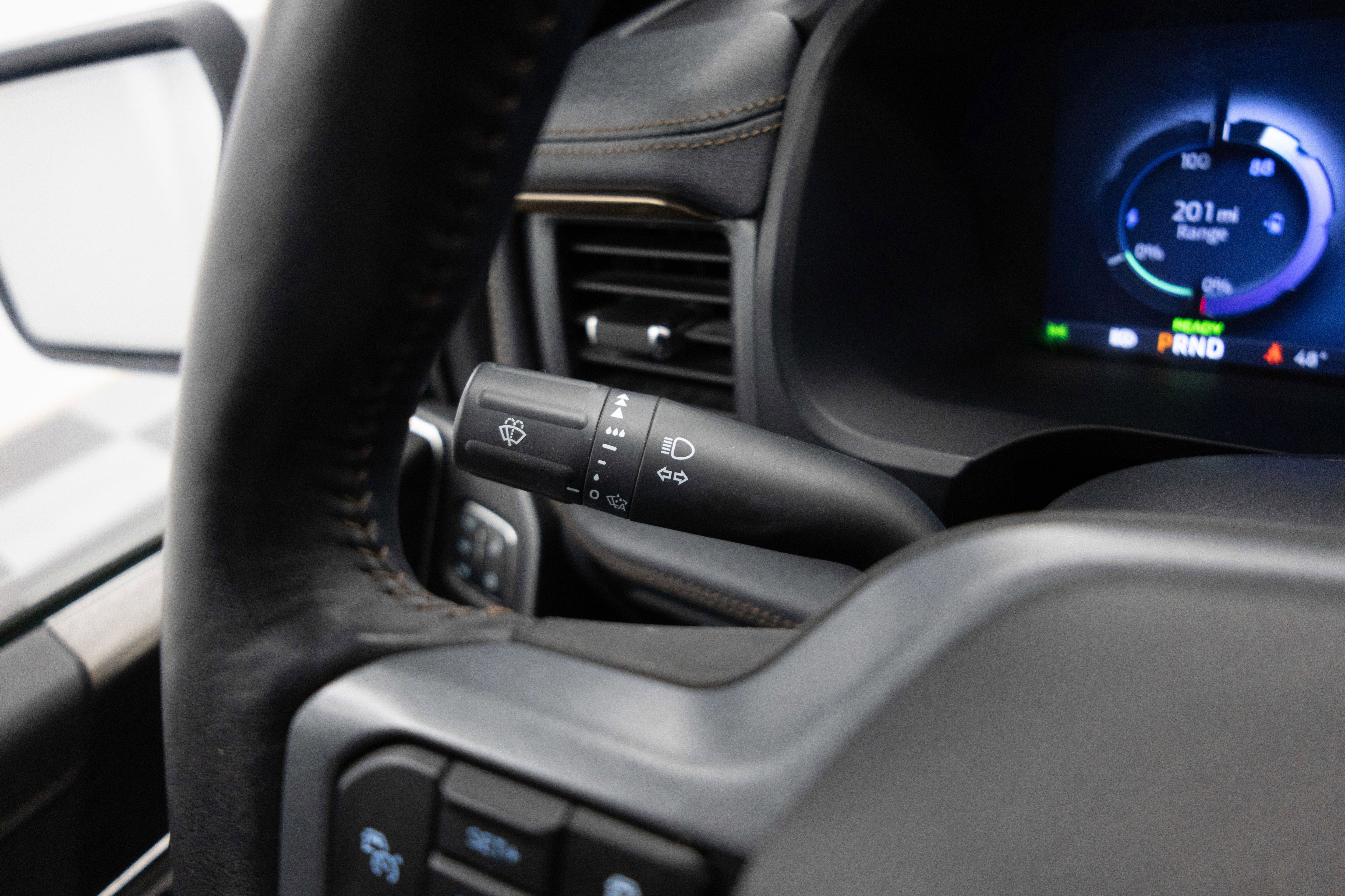 2024 Ford F-150 Lightning Lariat